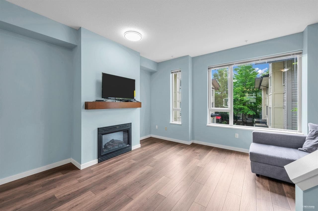 51 - 9229 University Crescent, Burnaby, V5A 4Z2 — photo 3