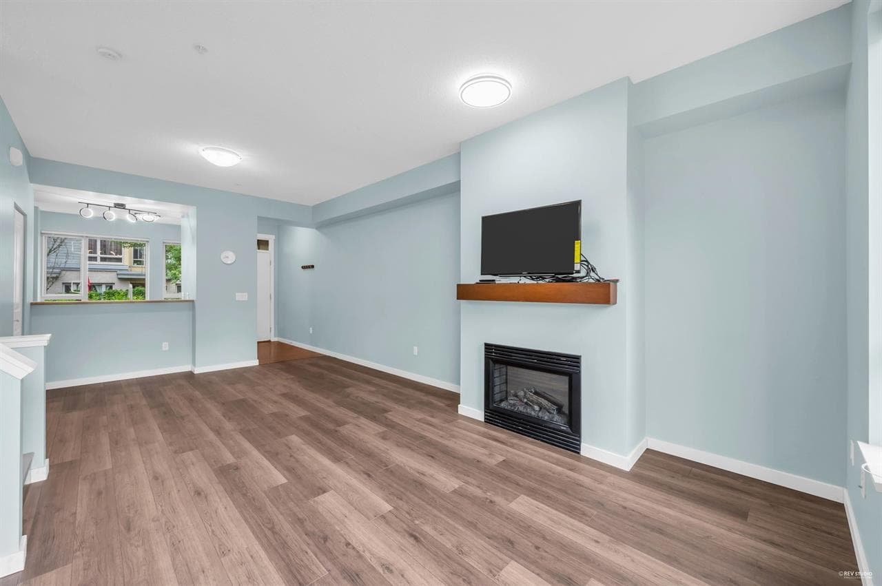 51 - 9229 University Crescent, Burnaby, V5A 4Z2 — photo 5