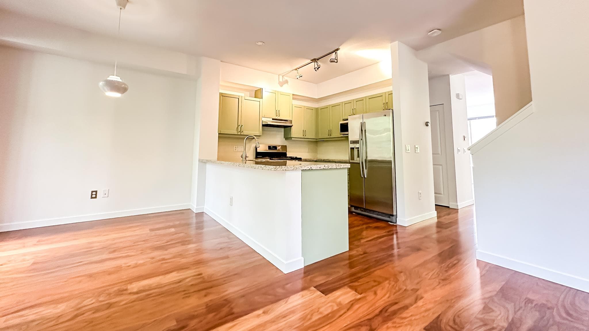 100 Klahanie Drive, Port Moody, V3H 5K3 — photo 3