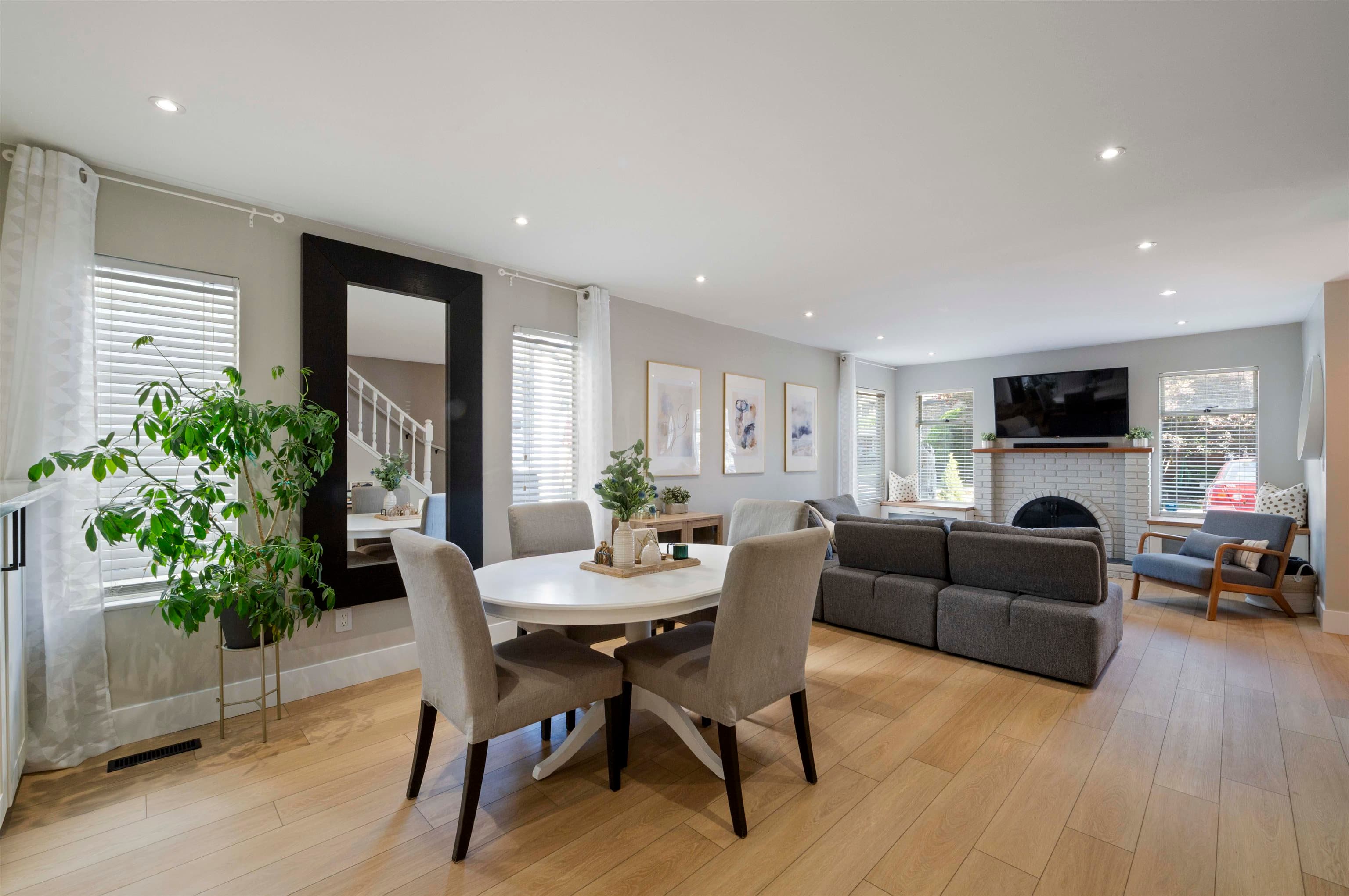 1261 River Drive, Coquitlam, V3E 1N7 — photo 5