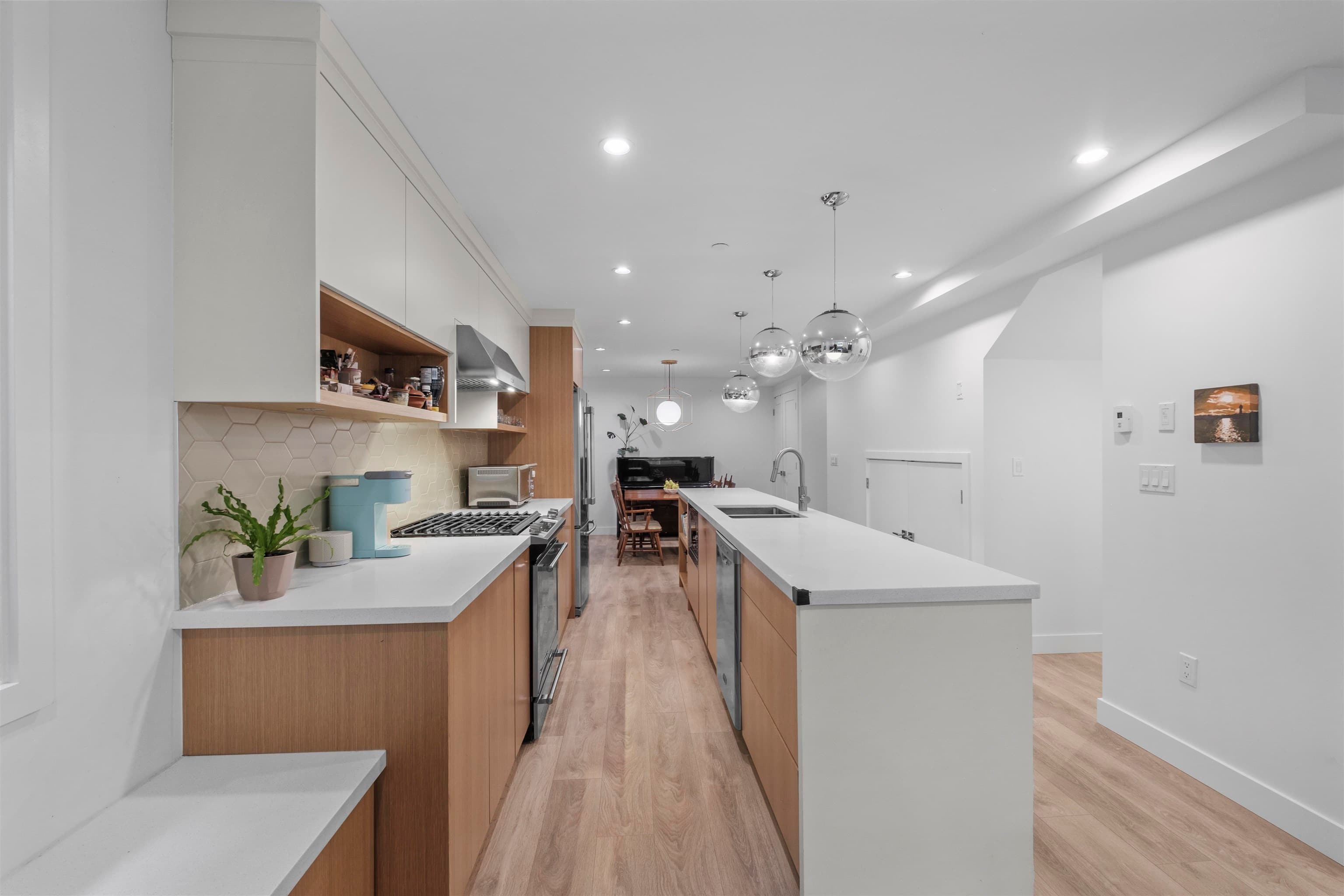 1452 E 20th Avenue, Vancouver