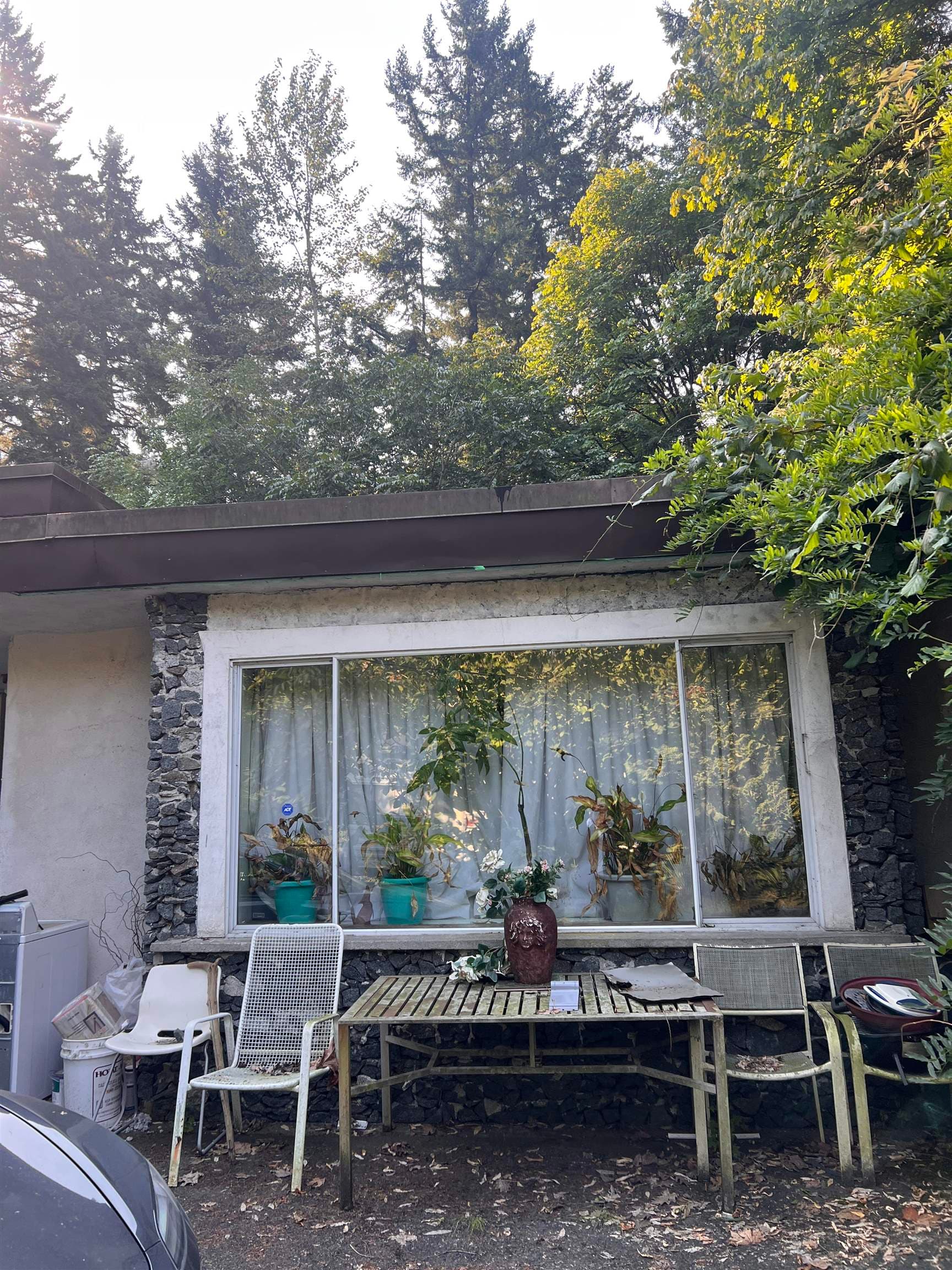 1320 Austin Avenue, Coquitlam, V3K 3P5 — photo 4