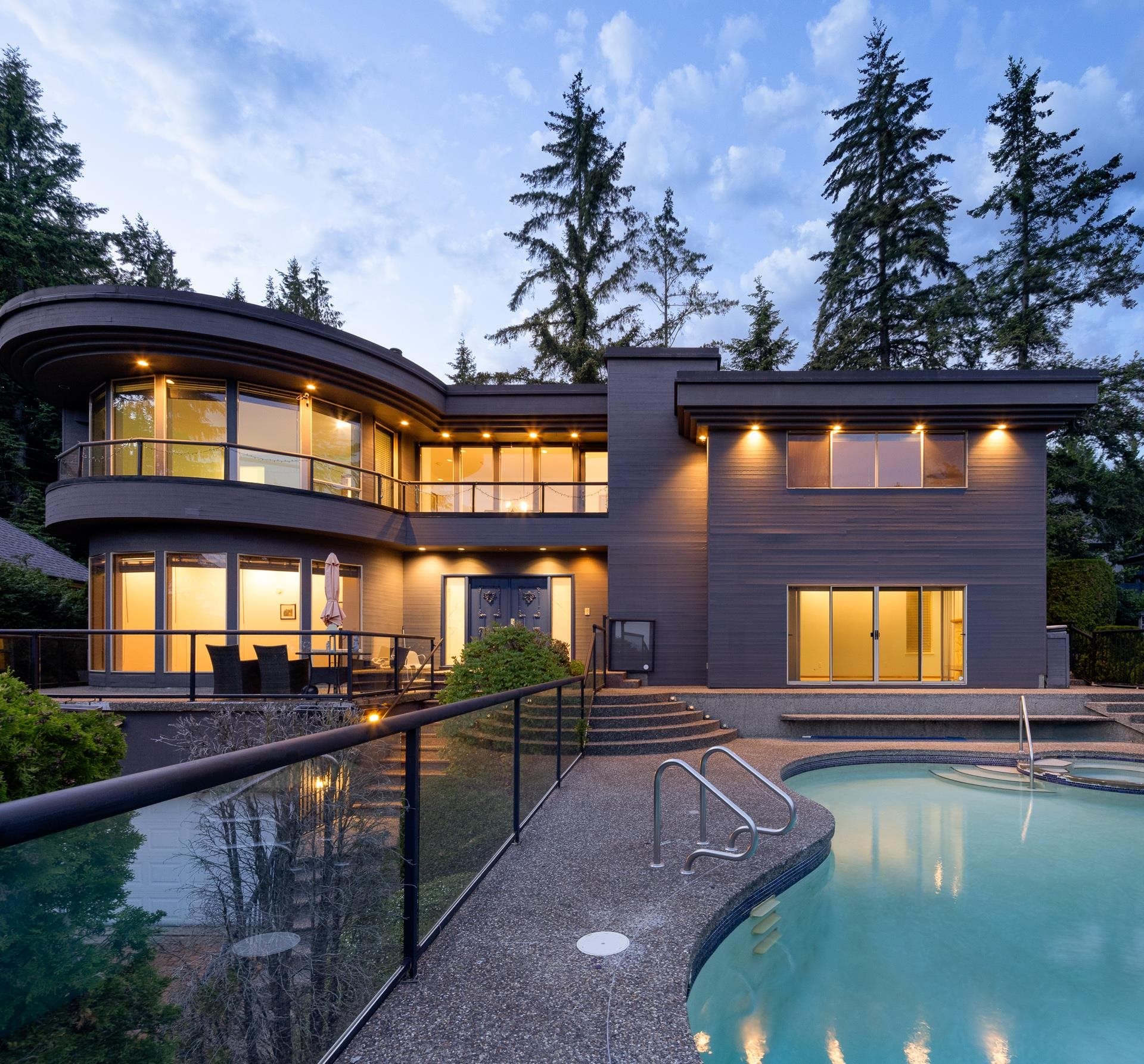 4779 Woodley Drive, West Vancouver, V7S 3A6 — photo 2