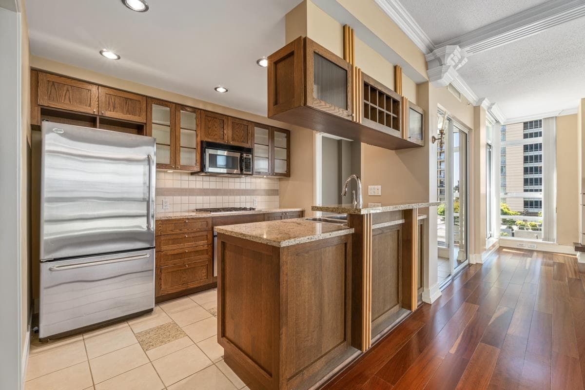 606 - 1483 Homer Street, Vancouver, V6Z 3C7 — photo 2