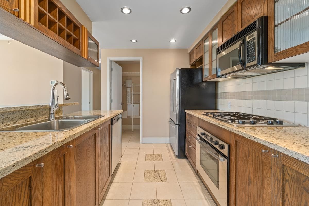 606 - 1483 Homer Street, Vancouver, V6Z 3C7 — photo 5