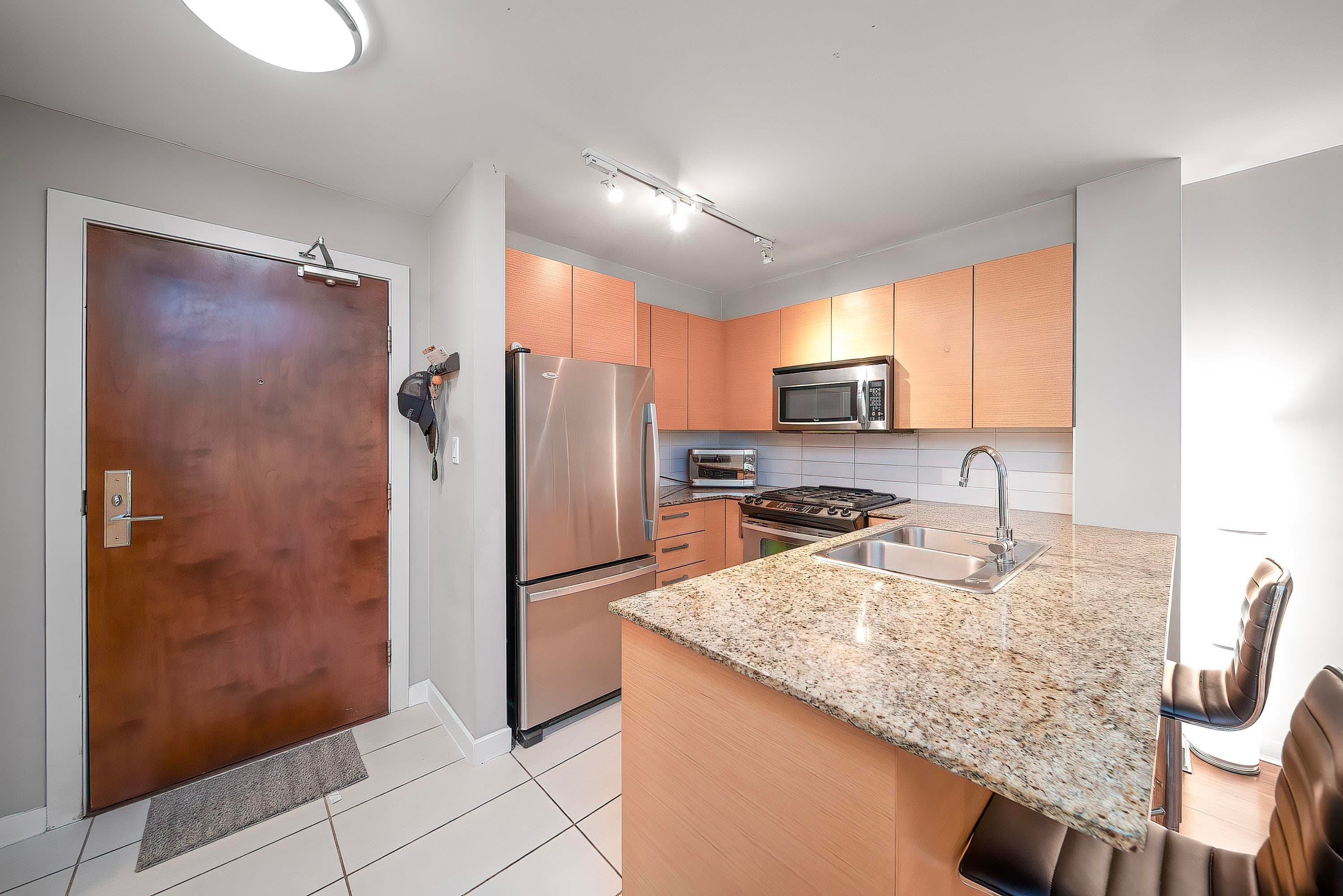 106 - 5665 Irmin Street, Burnaby, V5J 0C4 — photo 5