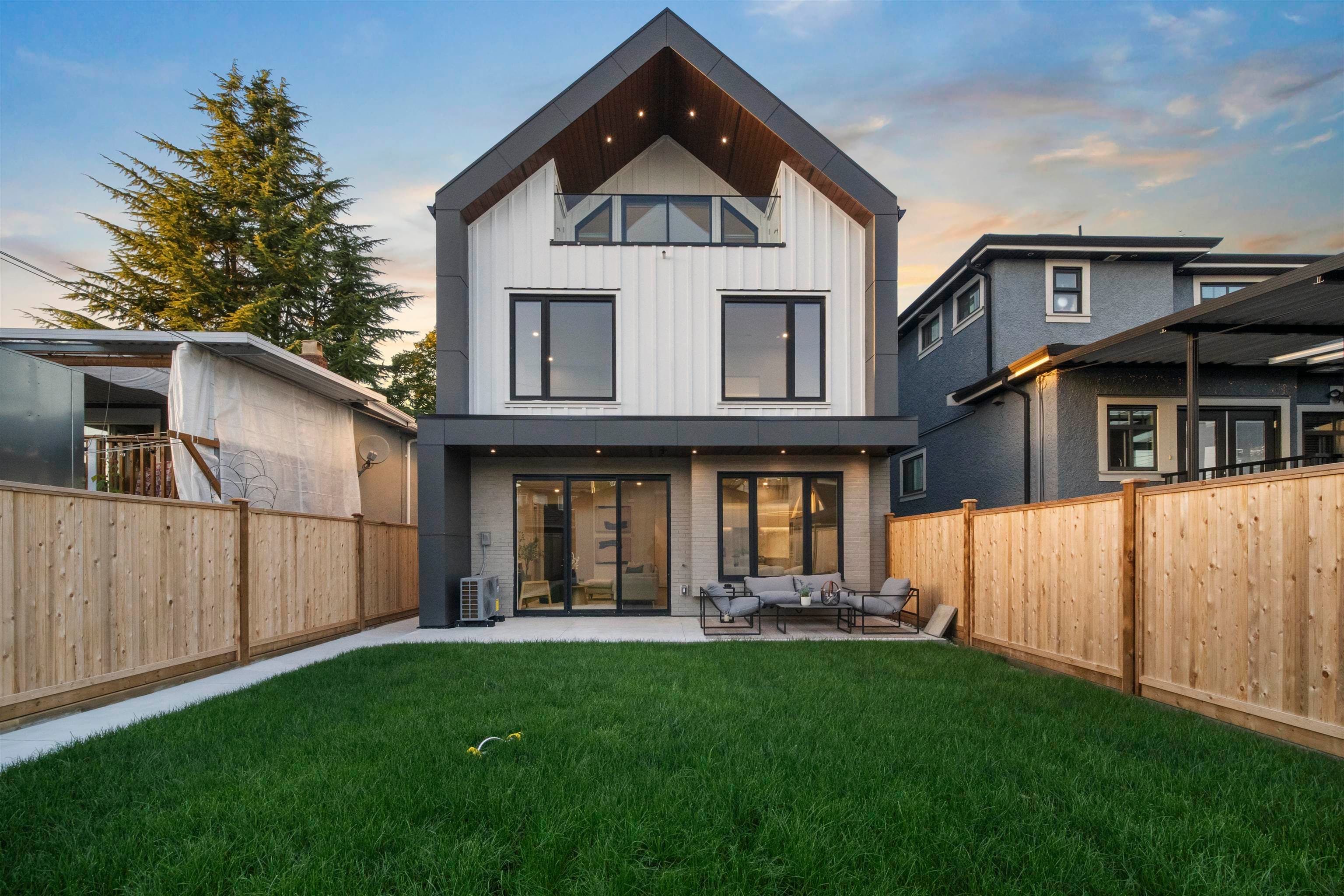 2 - 2386 E 45th Avenue, Vancouver, V5R 1K3 — photo 3