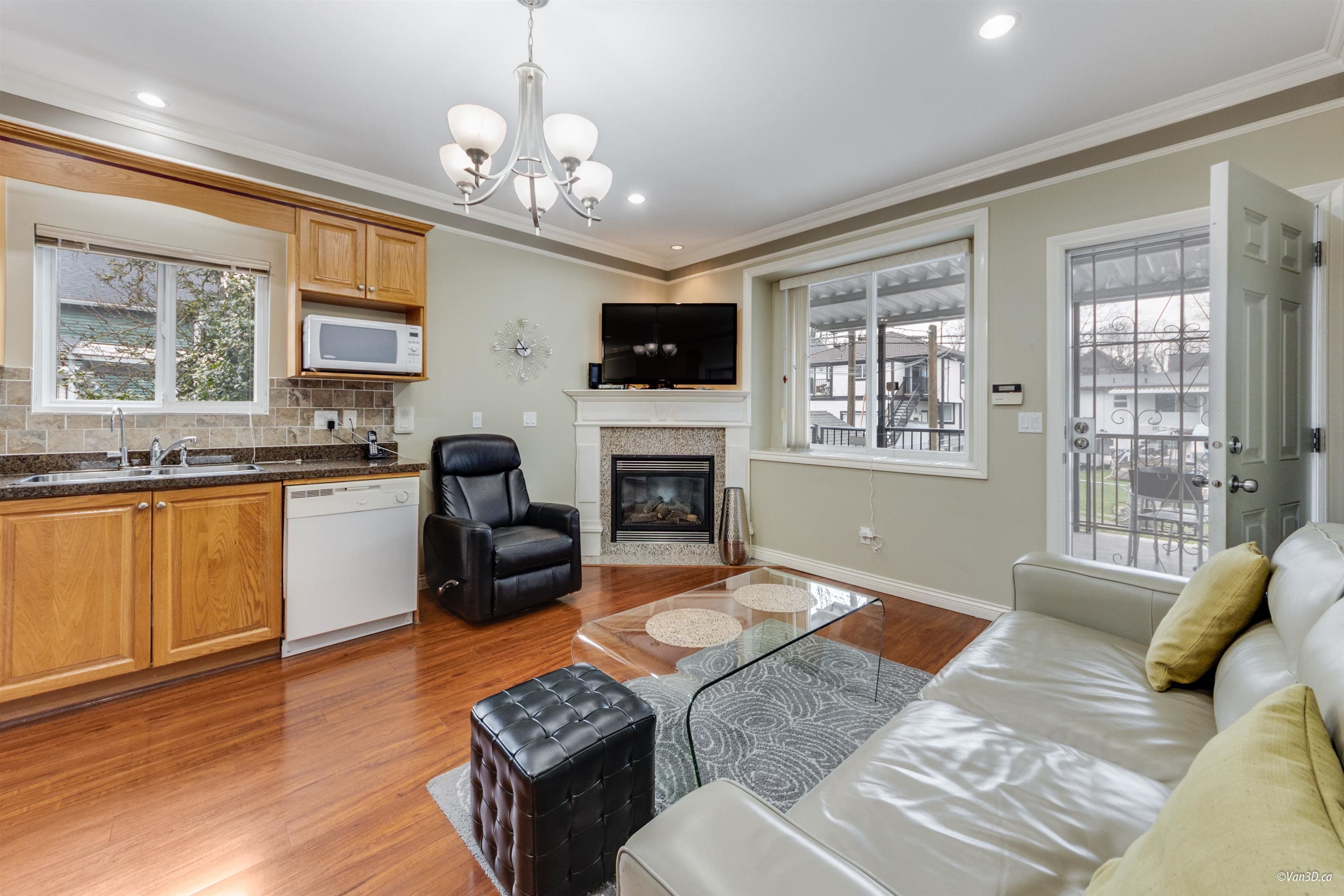 2048 E 1st Avenue, Vancouver, V5N 1B5 — photo 4