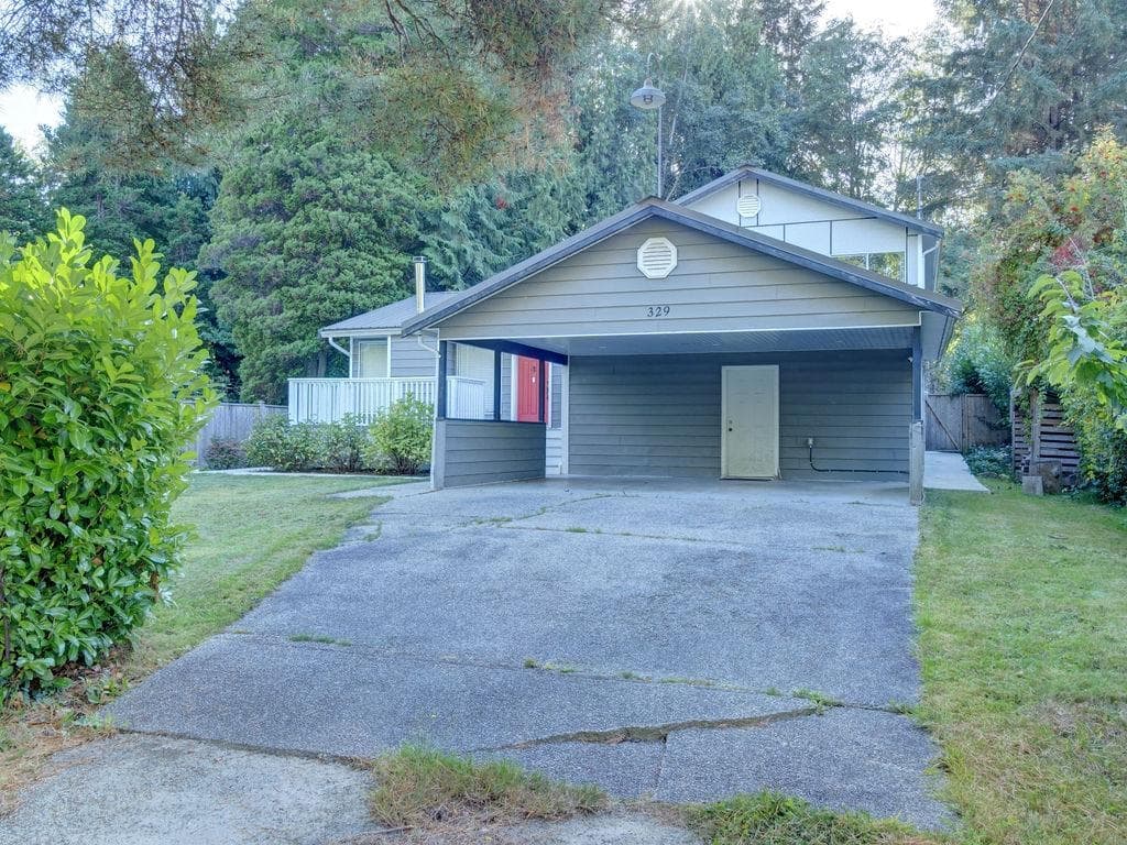 329 Burns Road, Gibsons, V0N 1V8 — photo 2