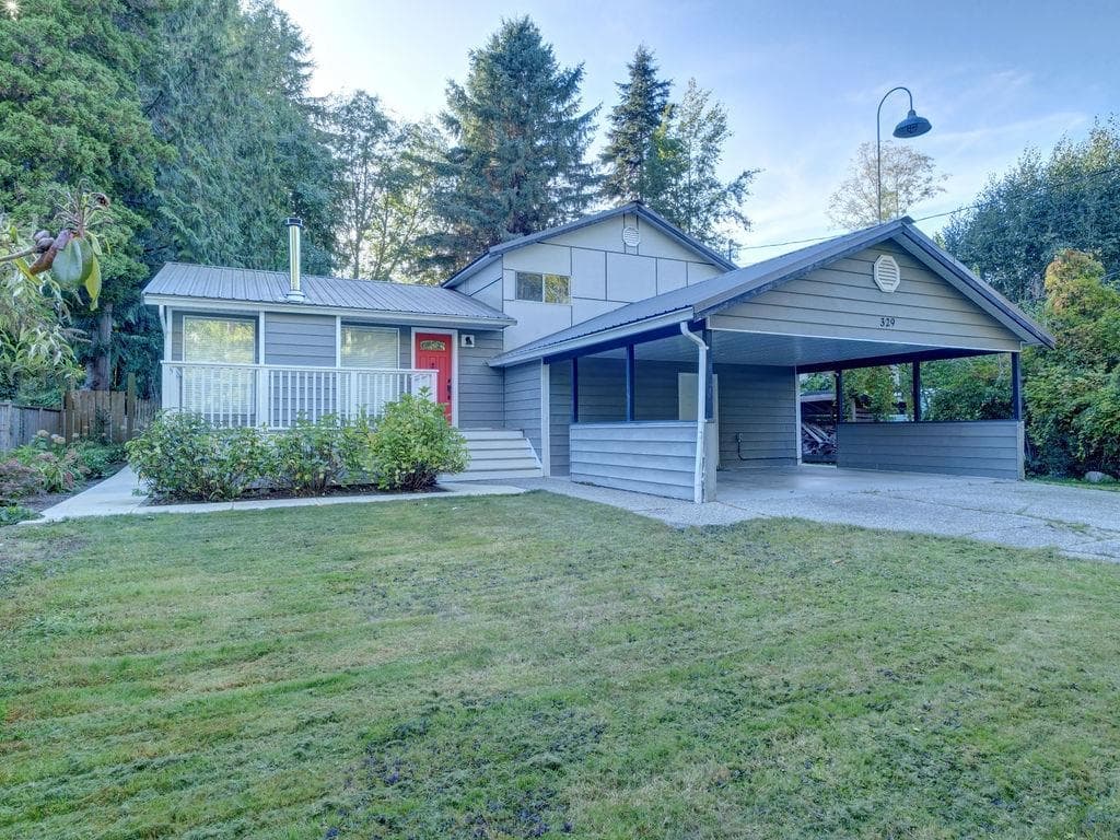 329 Burns Road, Gibsons