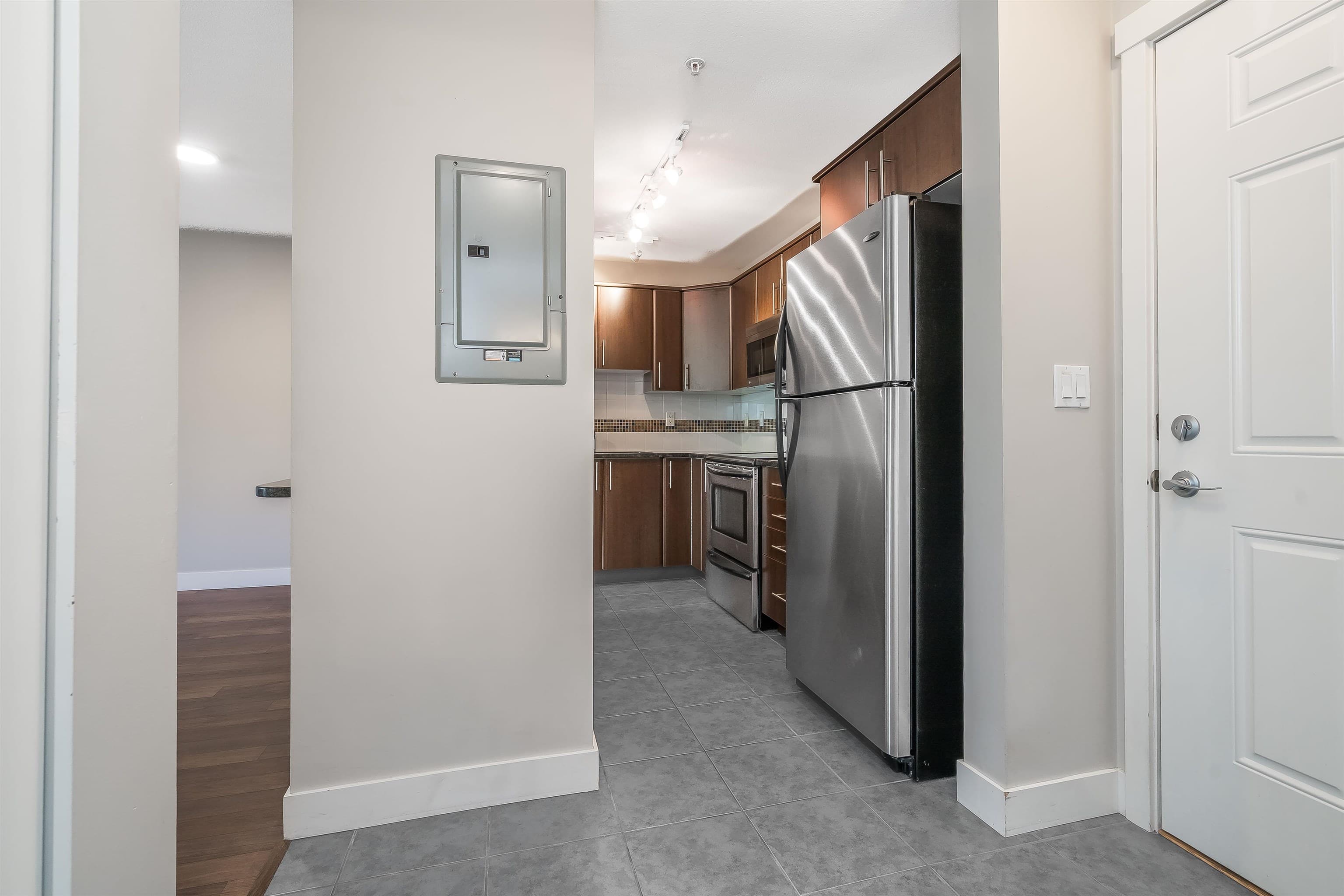 209 - 19320 65 Avenue, Surrey, V4N 0A3 — photo 5