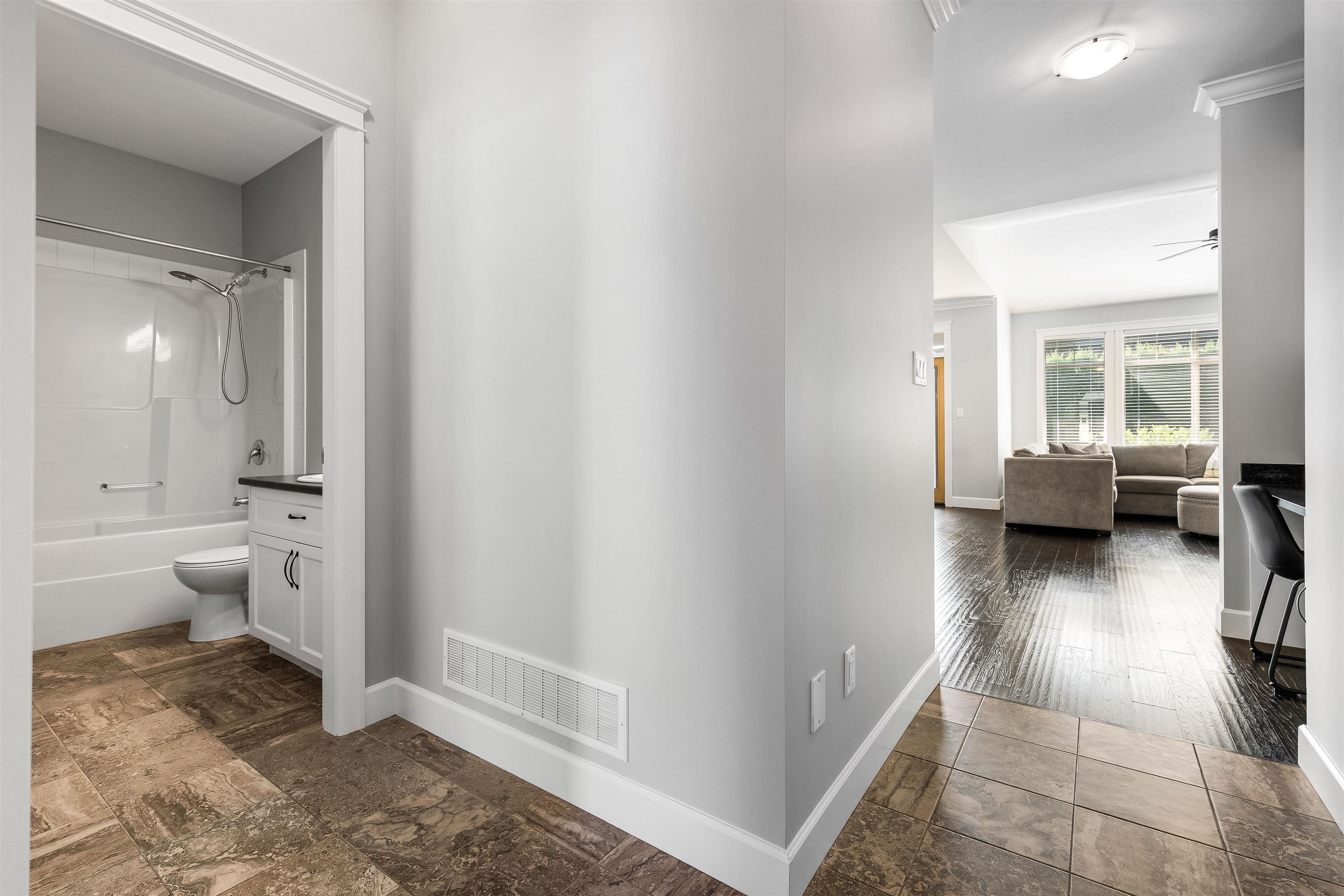 18 - 45900 South Sumas Road, Chilliwack, V2R 0S9 — photo 5