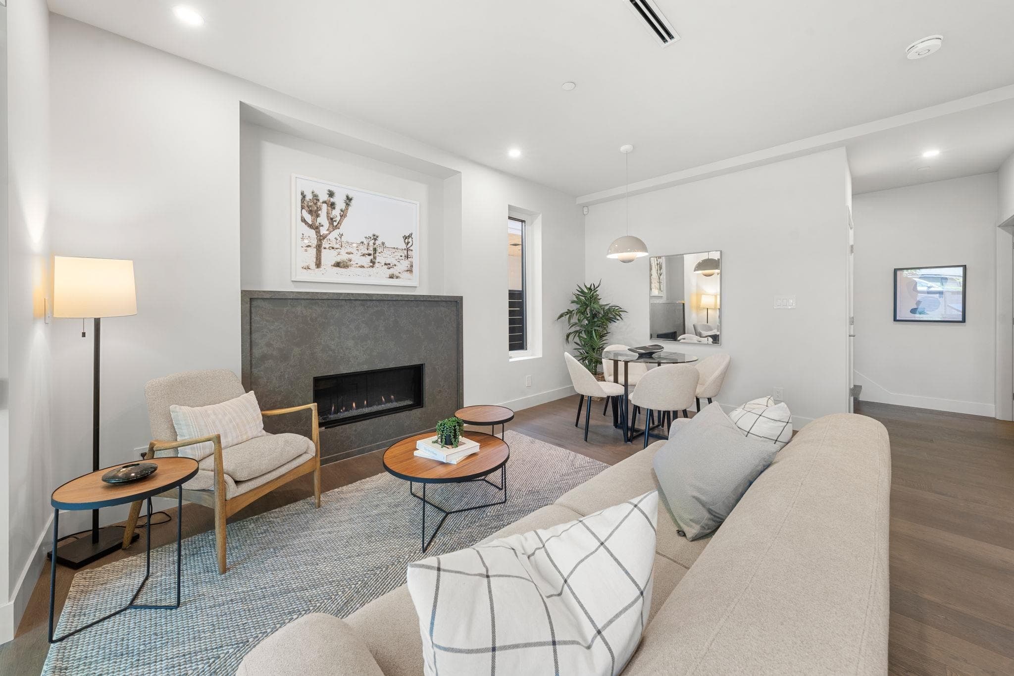1 - 620 E 46th Avenue, Vancouver, V5W 2A3 — photo 2