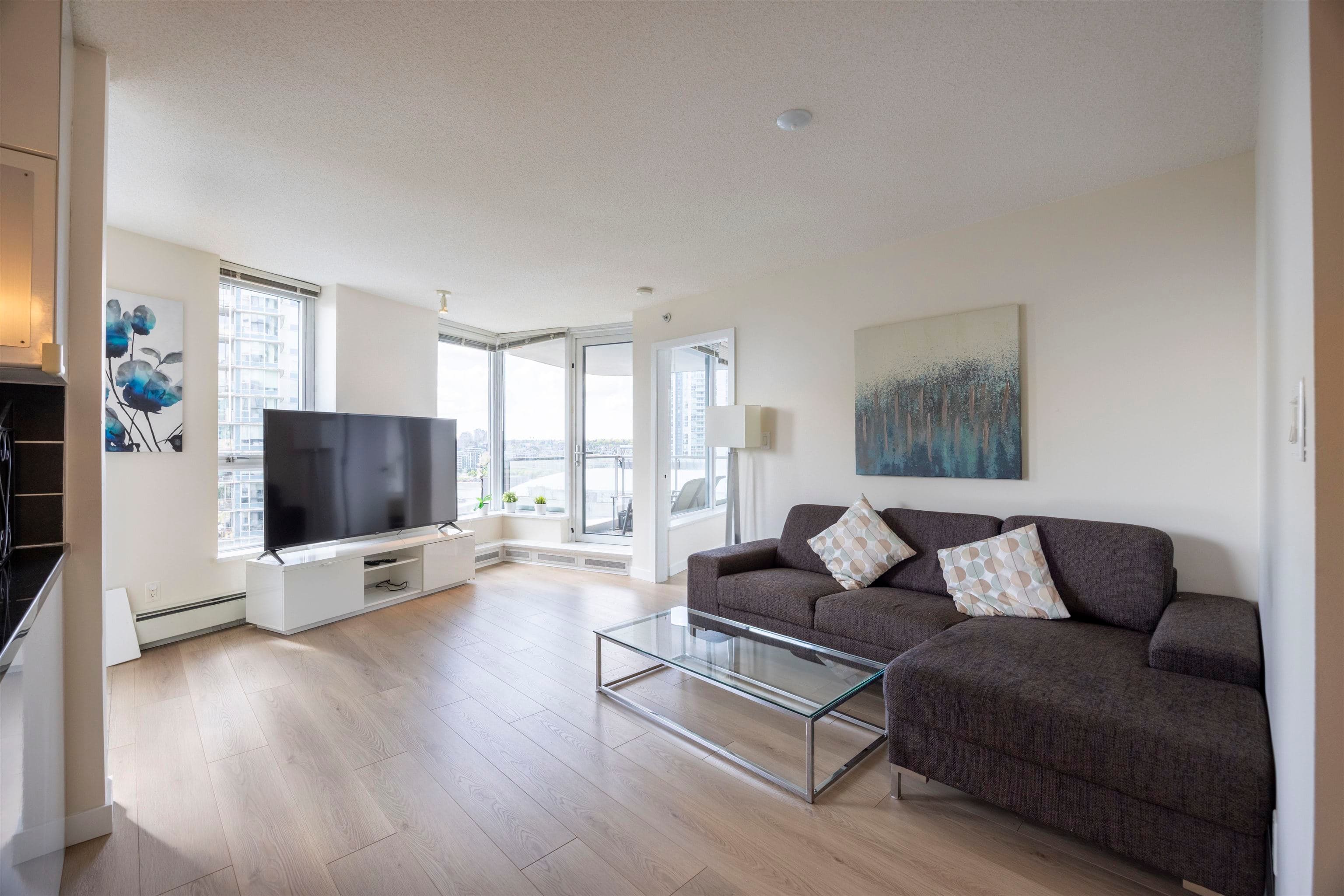 1906 - 188 Keefer Place, Vancouver — sold