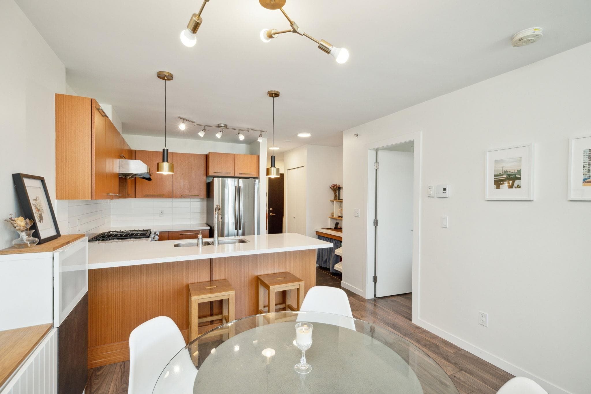 2905 - 2133 Douglas Road, Burnaby, V5C 0E9 — photo 4