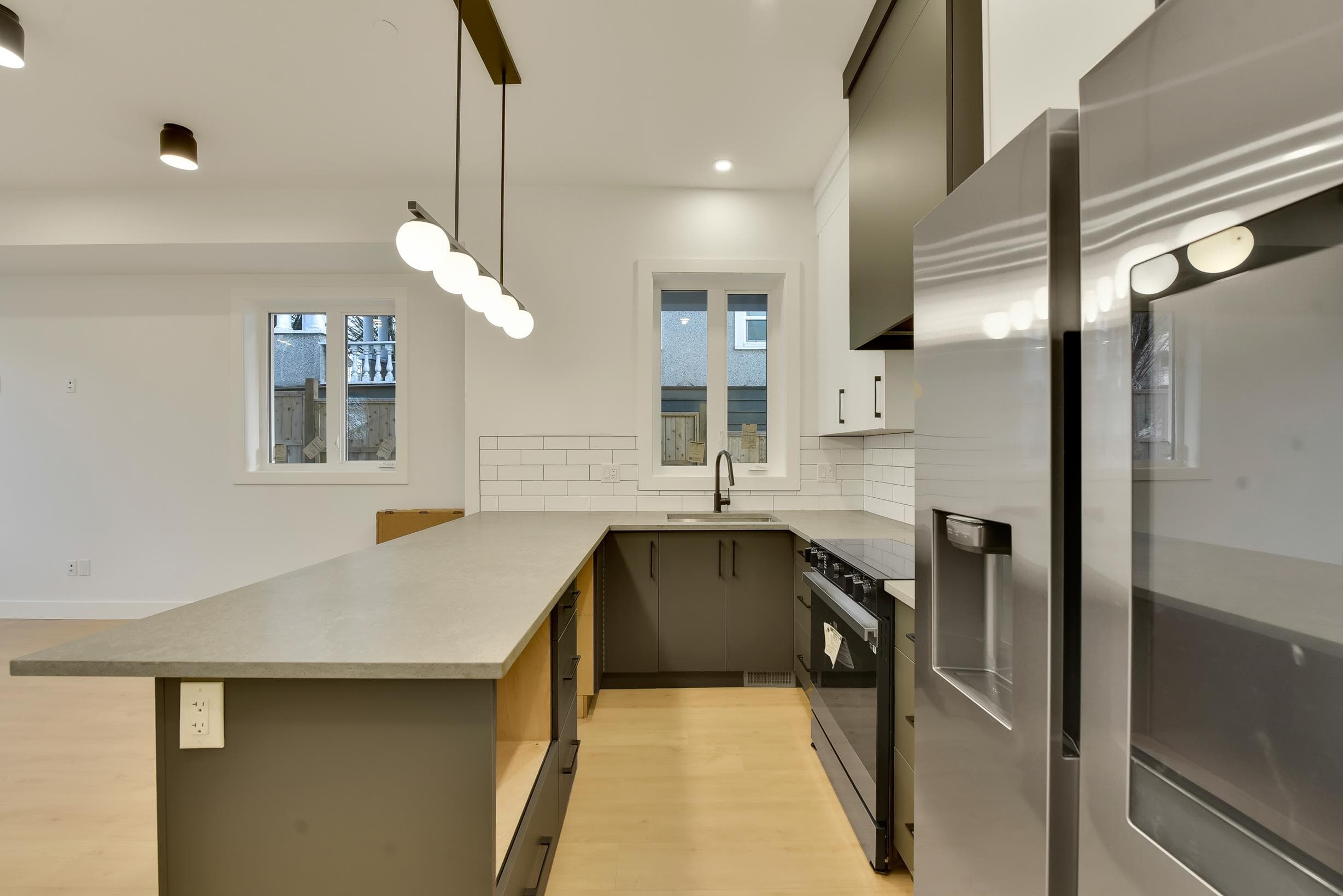 1 - 1436 E 1st Avenue, Vancouver, V5N 1A3 — photo 3