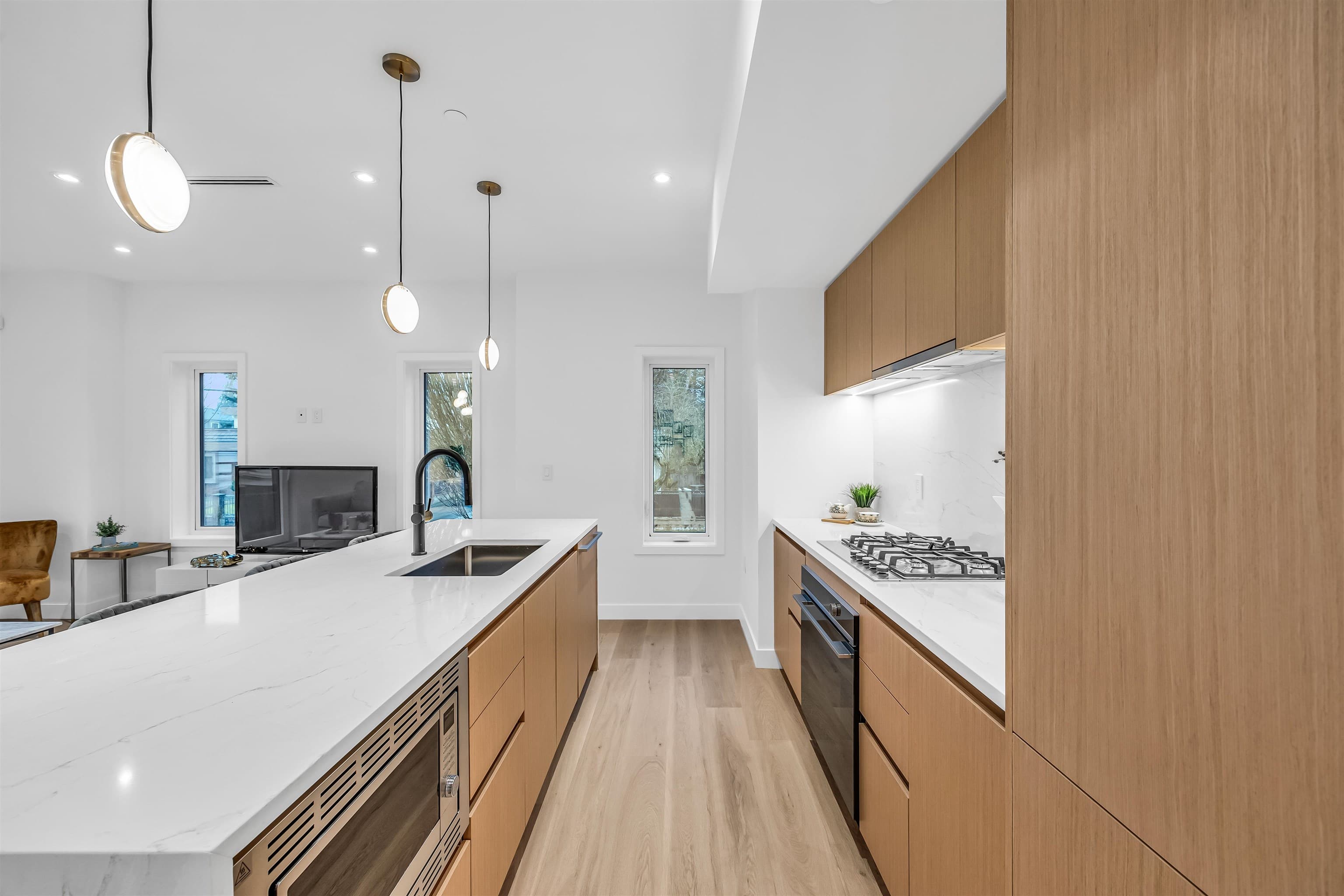 1012 W 52nd Avenue, Vancouver, V6P 1H5 — photo 3