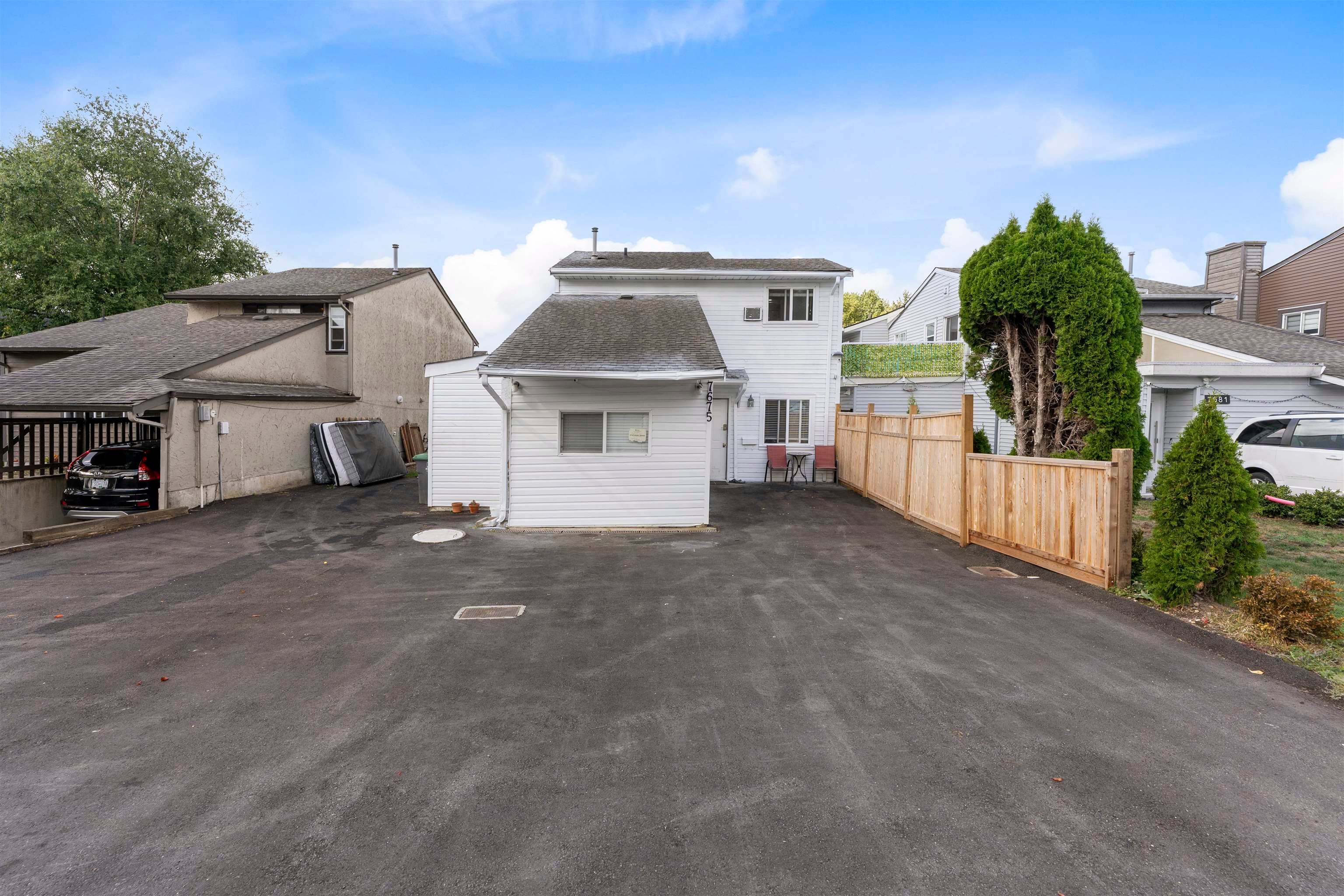 7675 125 Street, Surrey