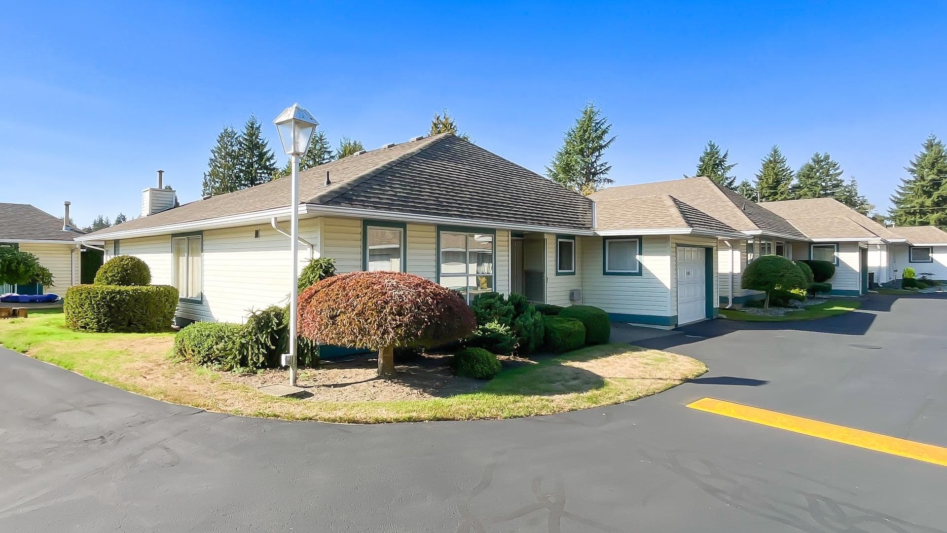 105 - 10172 141 Street, Surrey, V3T 4P6 — photo 2