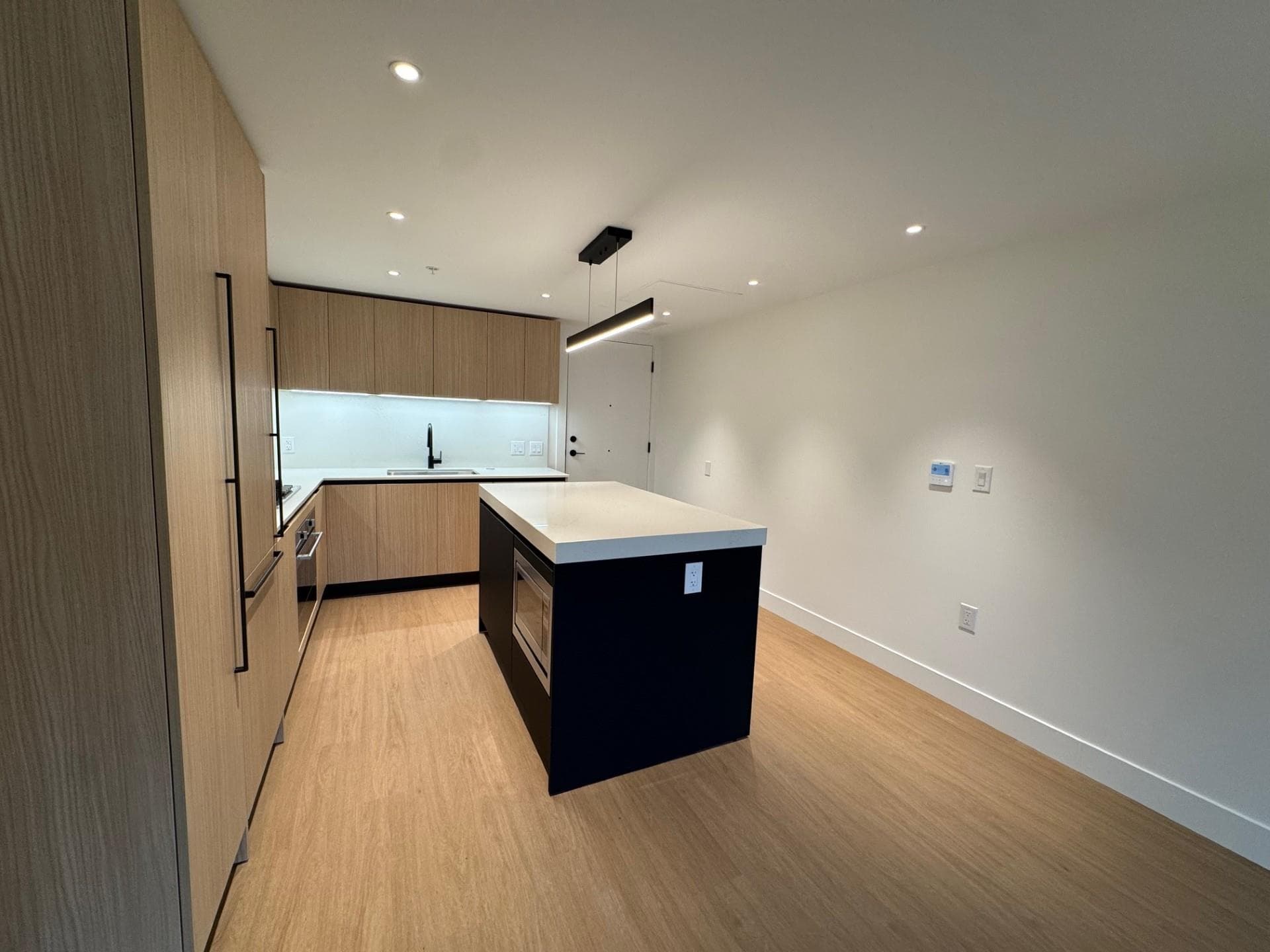 110 - 2235 E Broadway, Vancouver, V5N 0J5 — photo 5