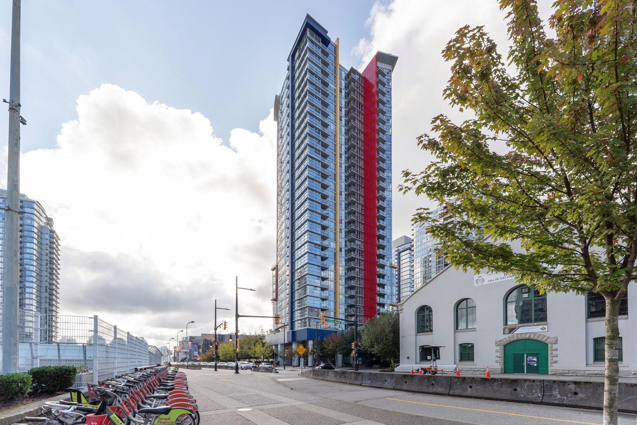 1001 - 602 Citadel Parade, Vancouver, V6B 1X2 — photo 2