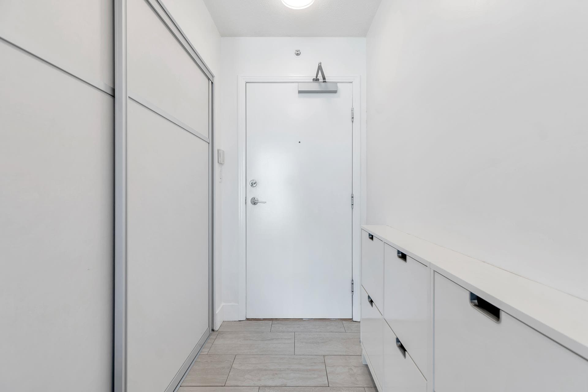 1608 - 198 Aquarius Mews, Vancouver, V6Z 2Y4 — photo 4