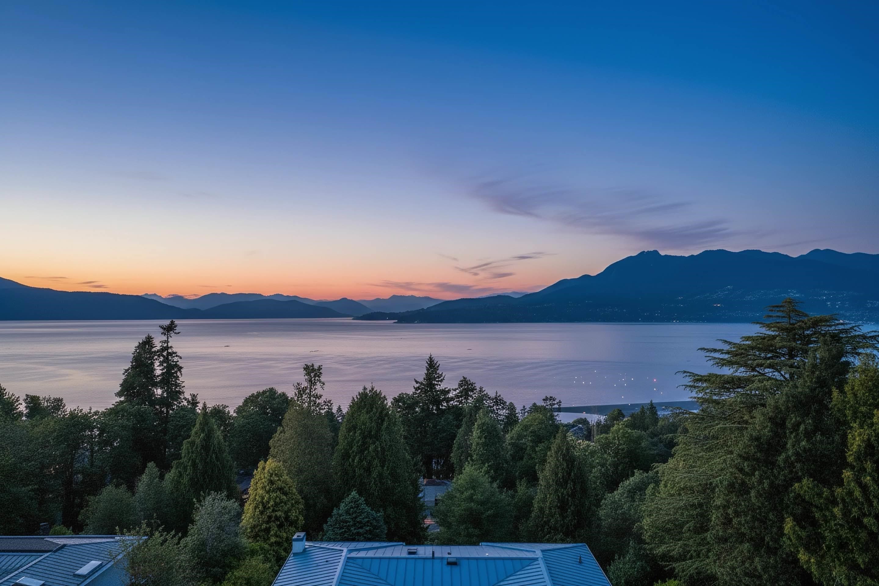 5747 Newton Wynd, Vancouver, V6T 1H6 — photo 2