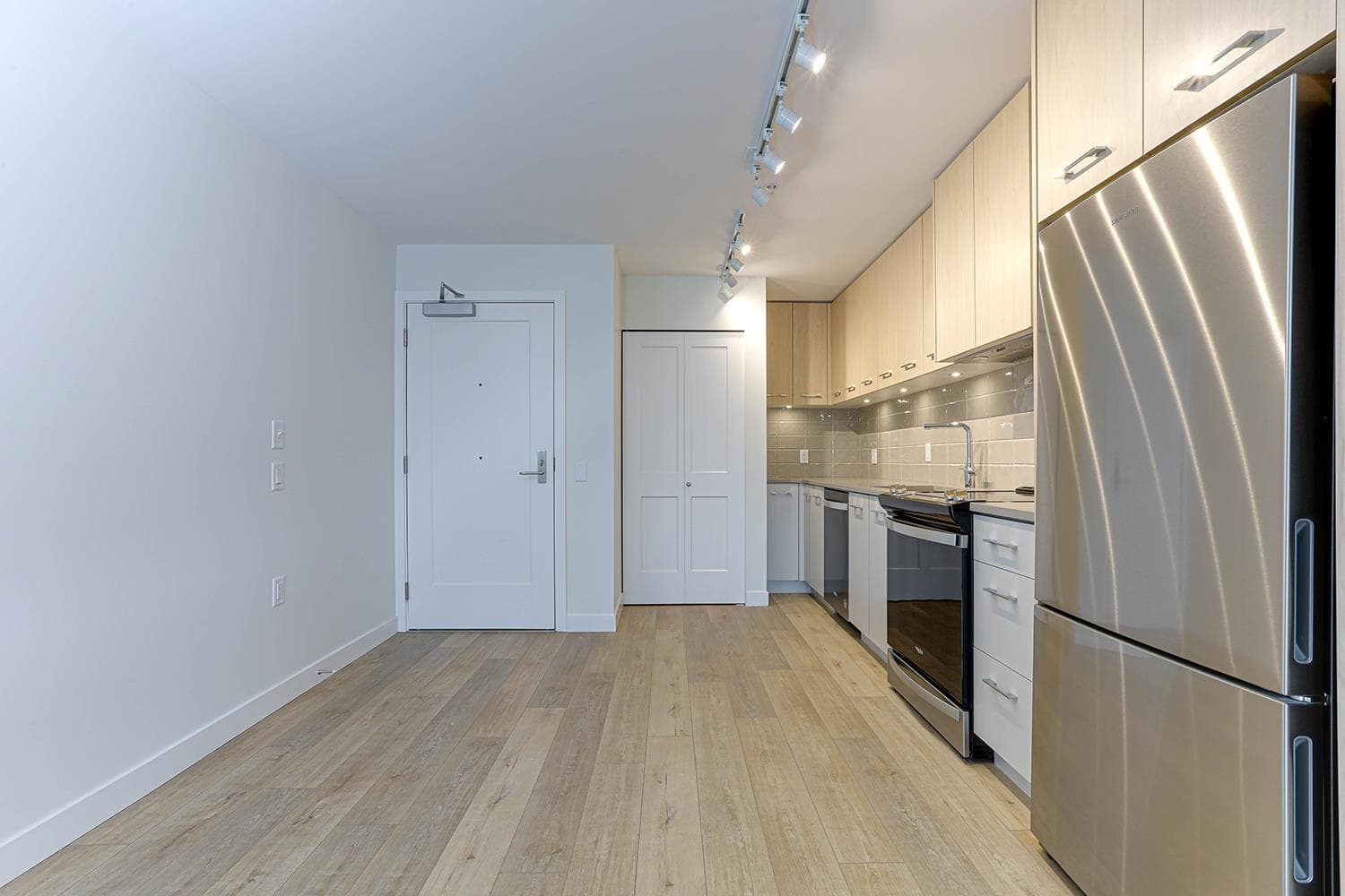 111 - 4933 Clarendon Street, Vancouver, V5R 3J3 — photo 4
