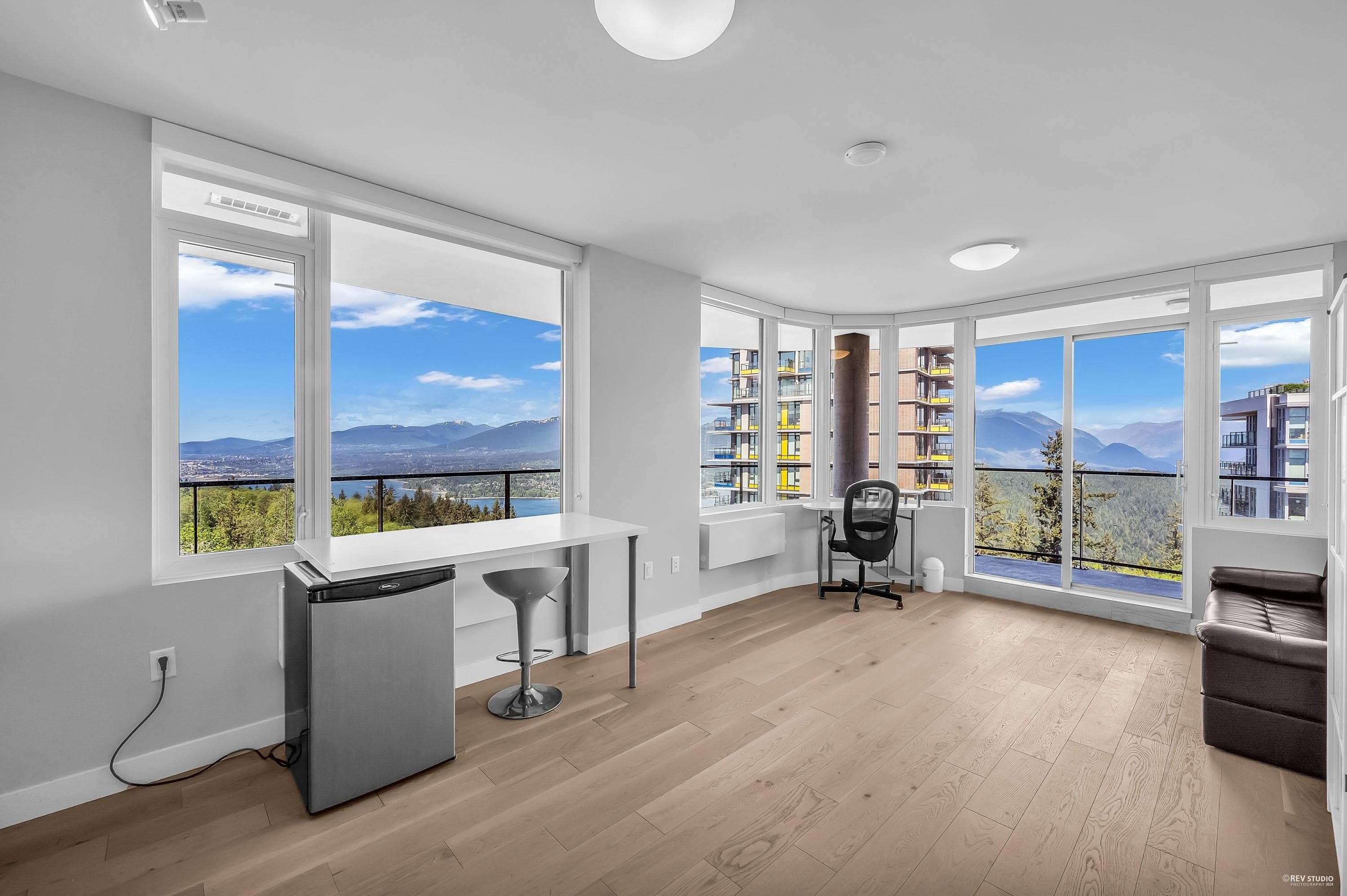 1201 - 8761 University Crescent, Burnaby, V5A 4Y8 — photo 4