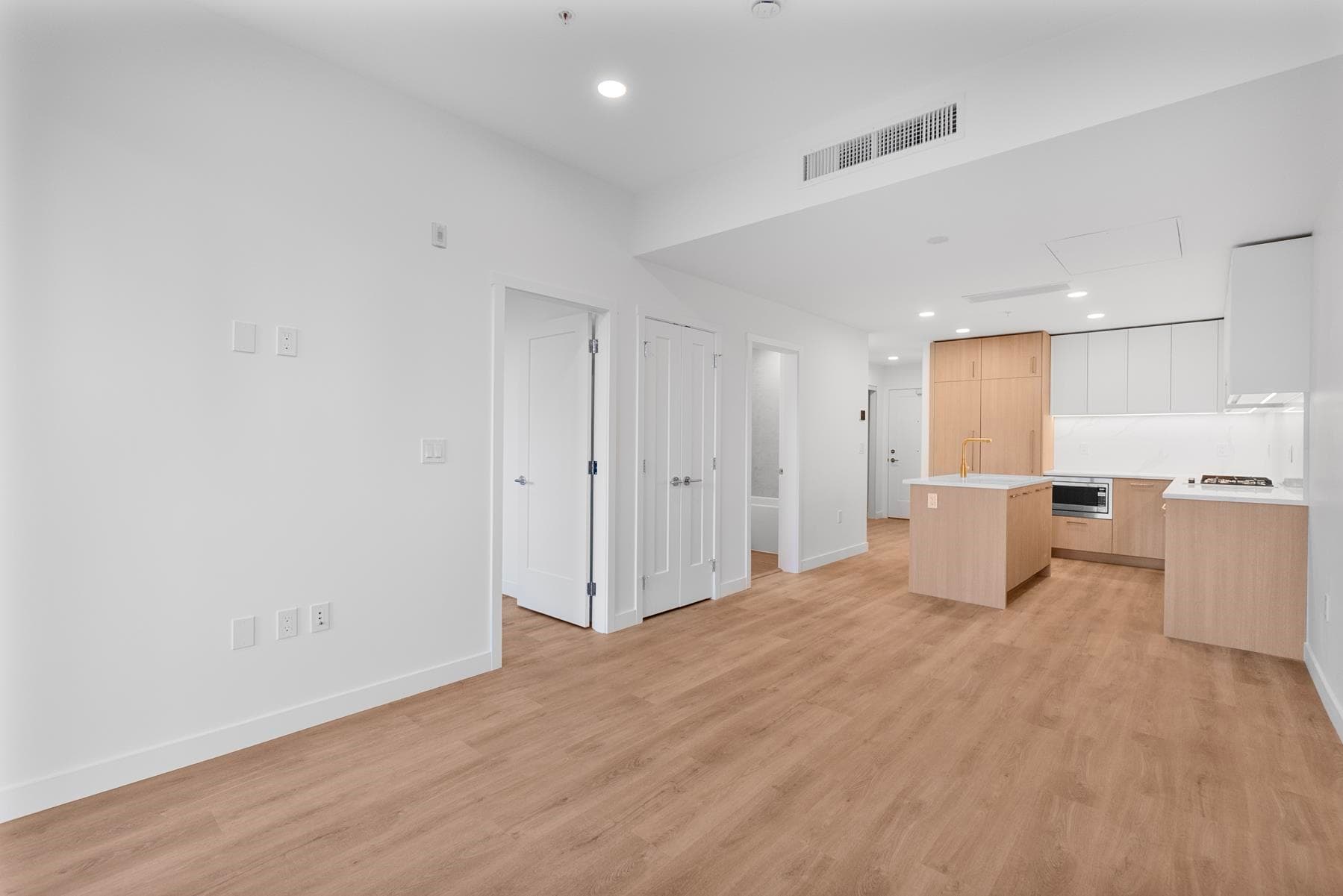 2xx - 375 Clayton Street, Coquitlam, V3K 3X6 — photo 2