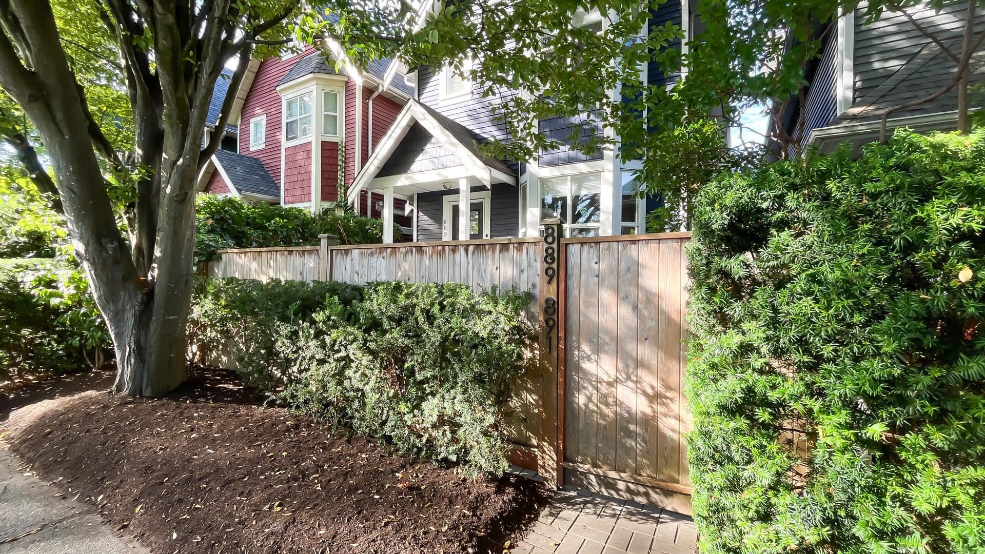 891 Prior Street, Vancouver, V6A 2G9 — photo 2