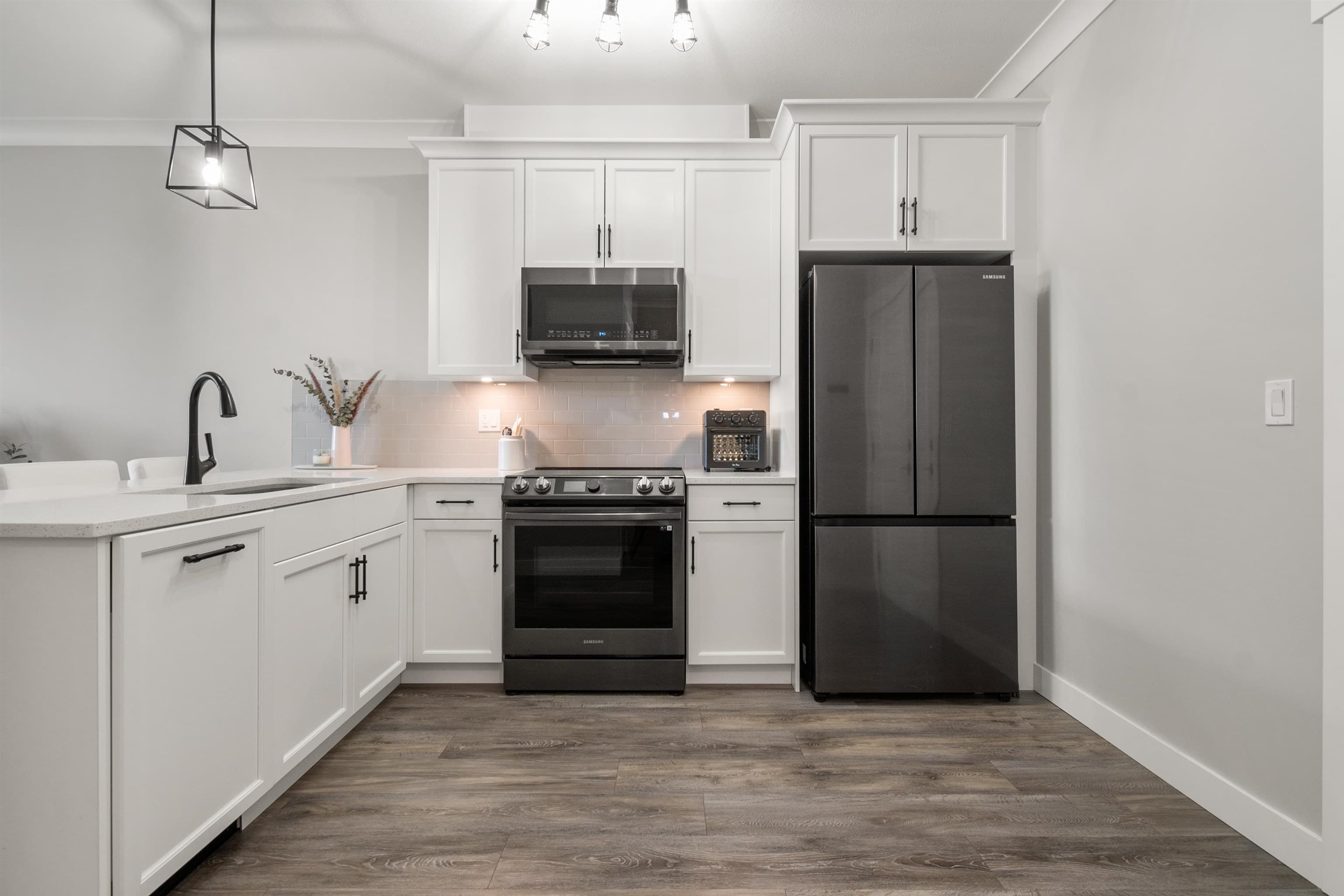 215 - 45761 Stevenson Road, Chilliwack, V2R 0Y7 — photo 5