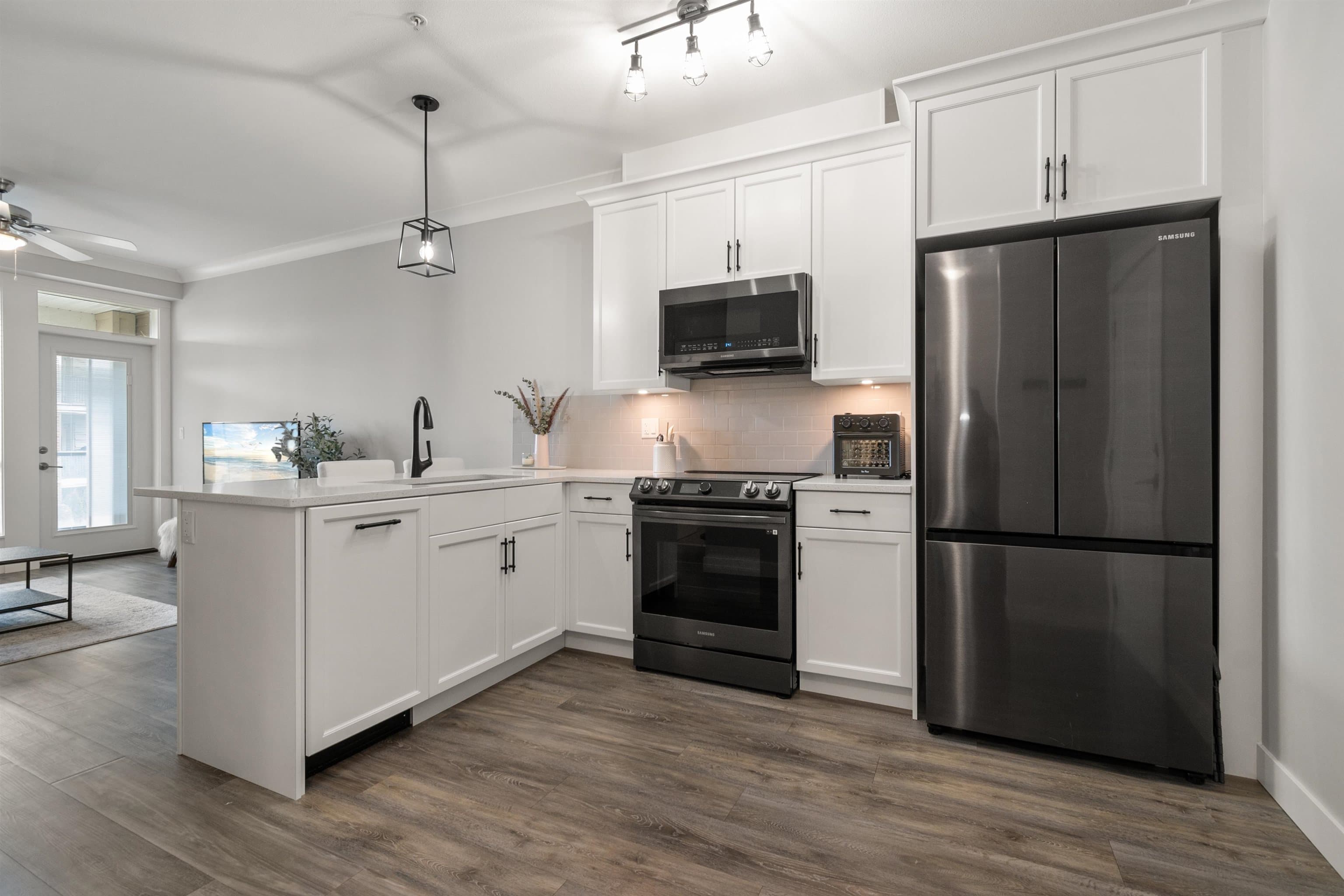 215 - 45761 Stevenson Road, Chilliwack, V2R 0Y7 — photo 4