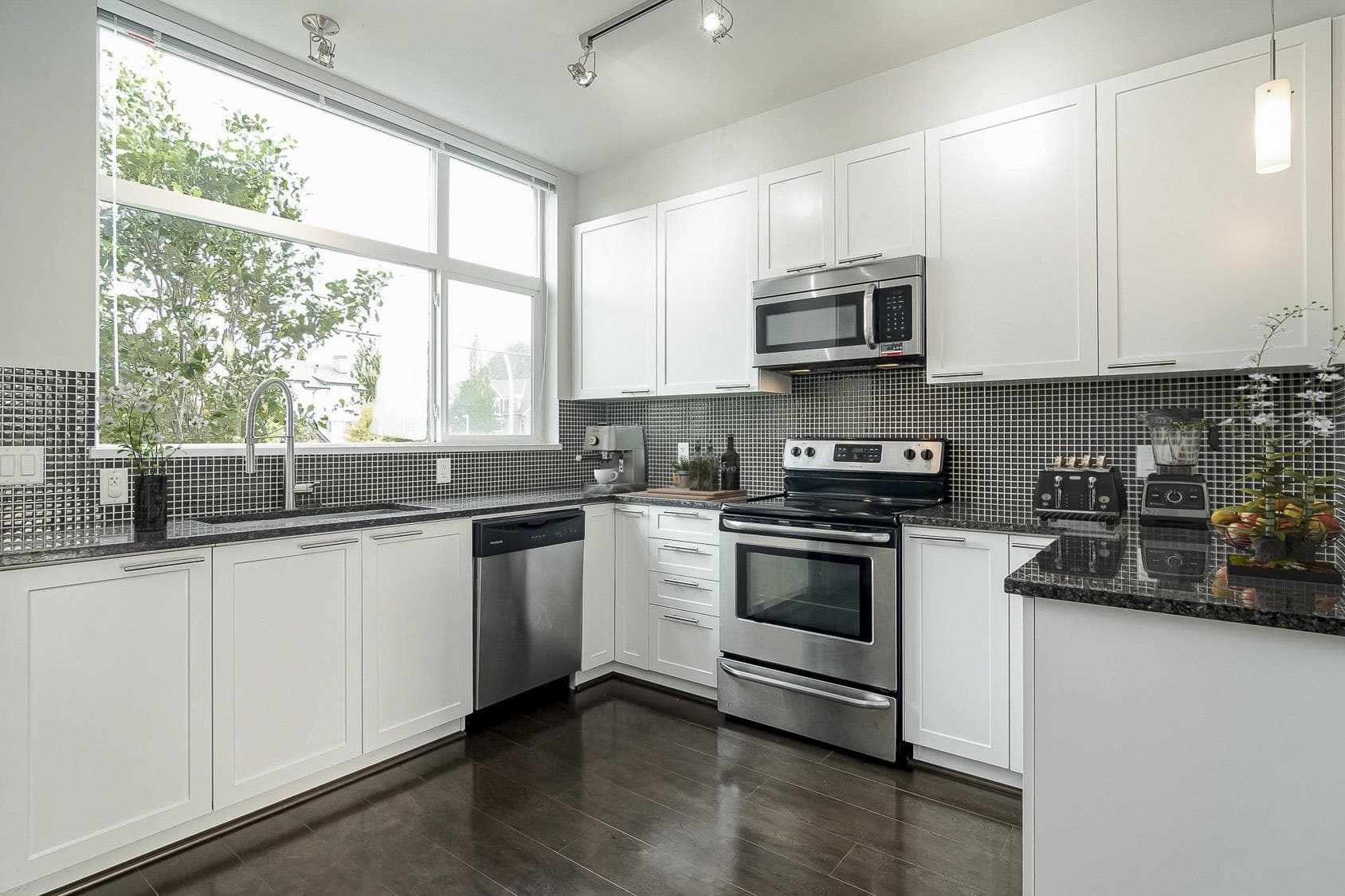 28 - 16223 23a Avenue, Surrey