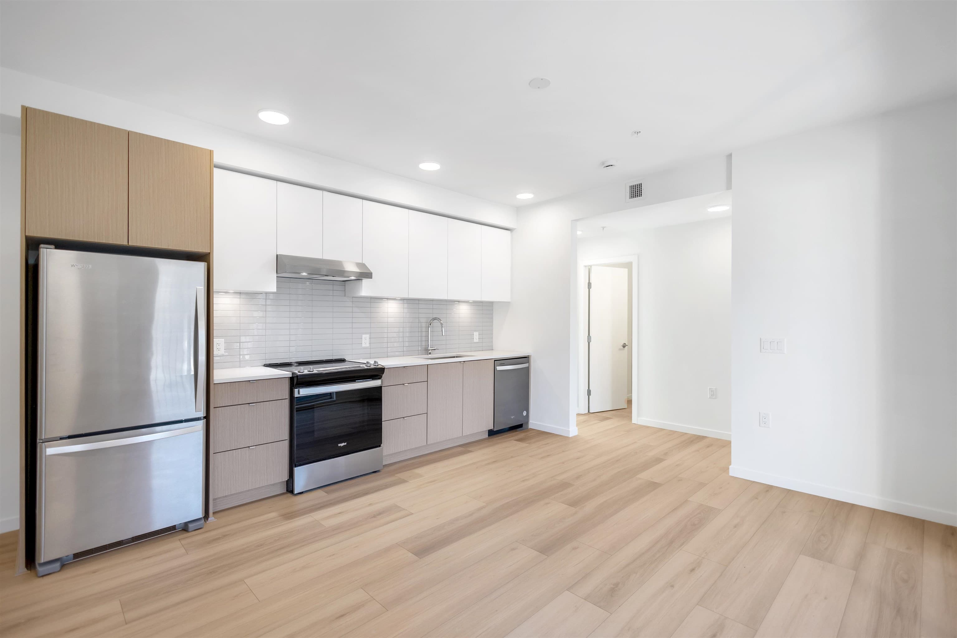 400 - 37994 Second Avenue, Squamish, V8B 0C4 — photo 5