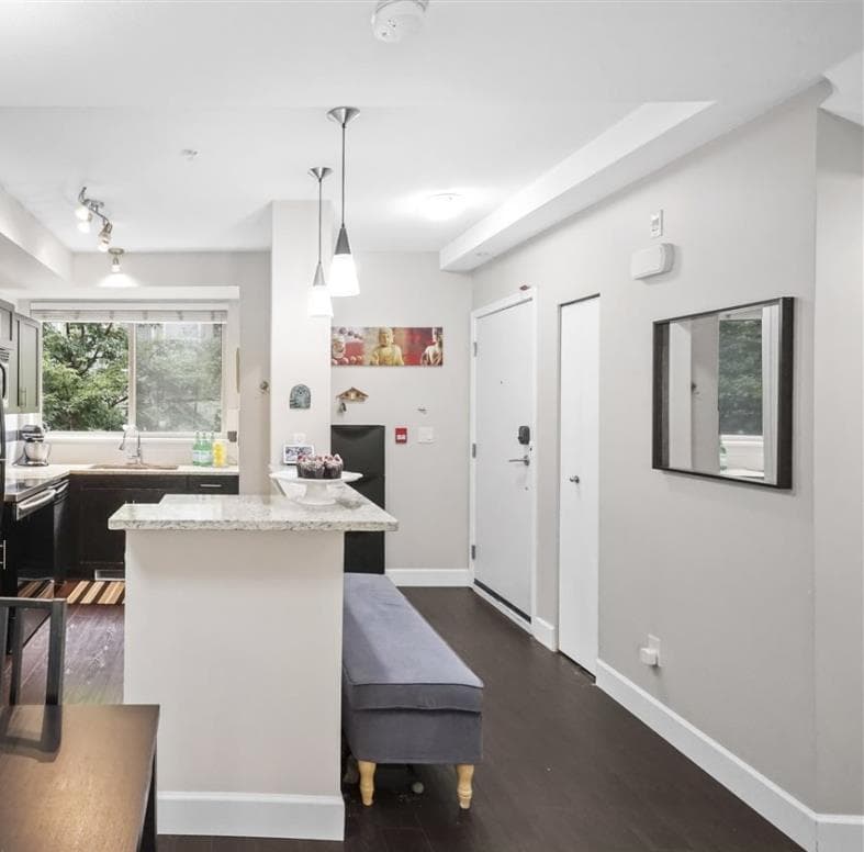 228 - 2108 Rowland Street, Port Coquitlam, V3C 0C1 — photo 4