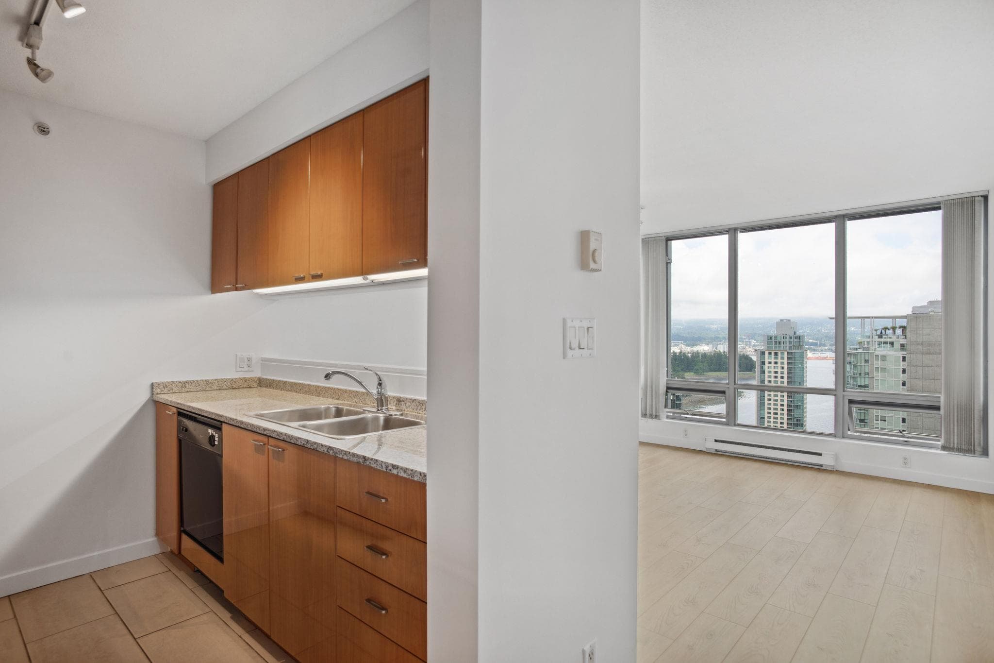 2503 - 1288 W Georgia Street, Vancouver, V6E 4R3 — photo 4