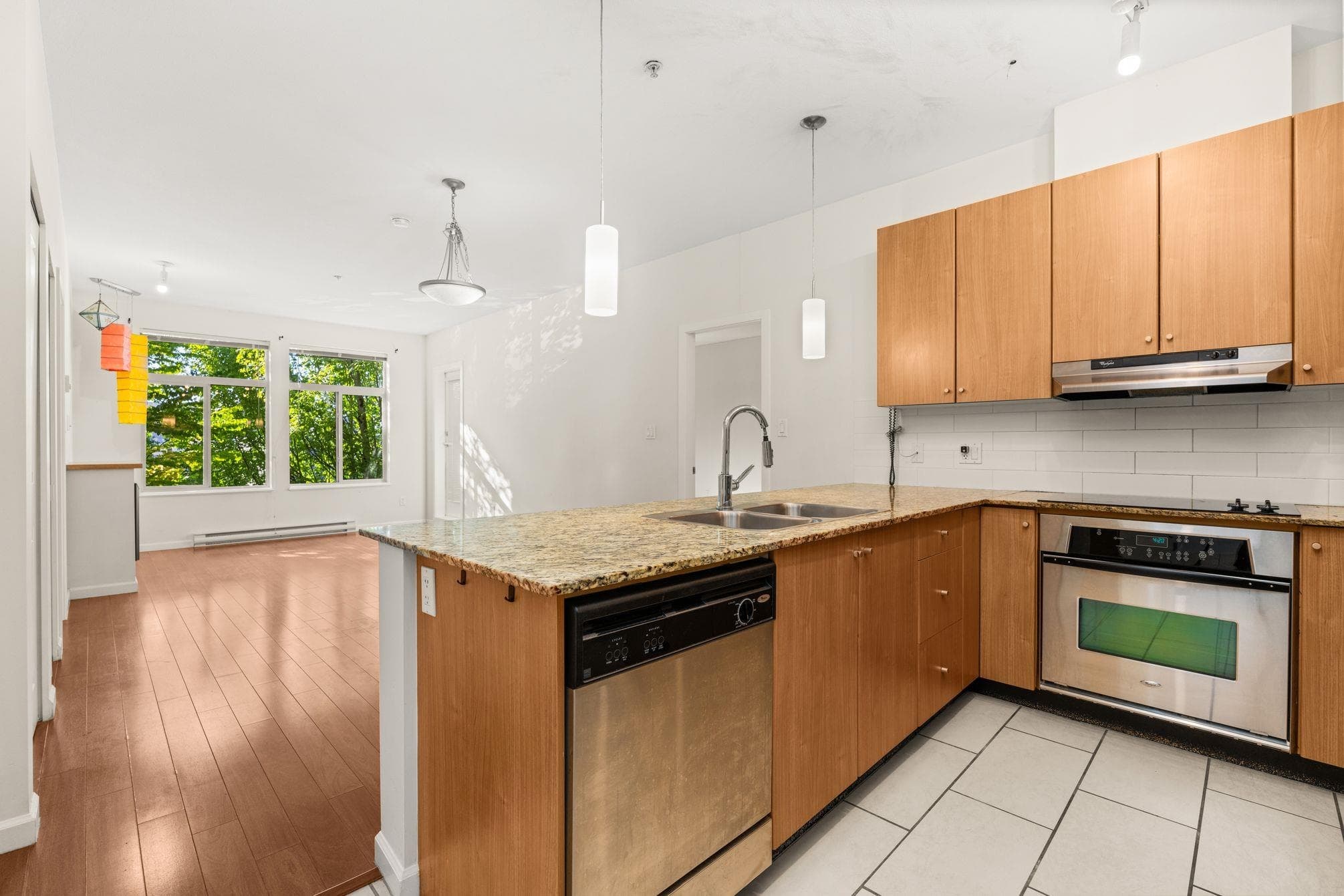 218 - 15322 101 Avenue, Surrey, V3R 4G9 — photo 5