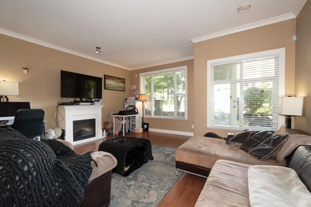 101 - 20286 53a Avenue, Langley, V3A 0A8 — photo 3