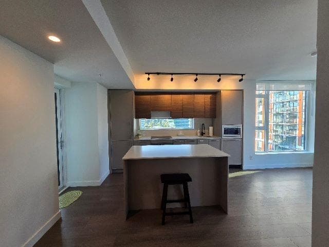 804 - 13745 George Junction, Surrey, V3T 0V8 — photo 3