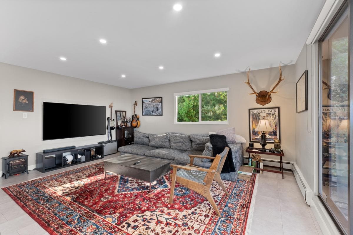 407 - 330 E 1st Street, North Vancouver, V7L 1B5 — photo 2