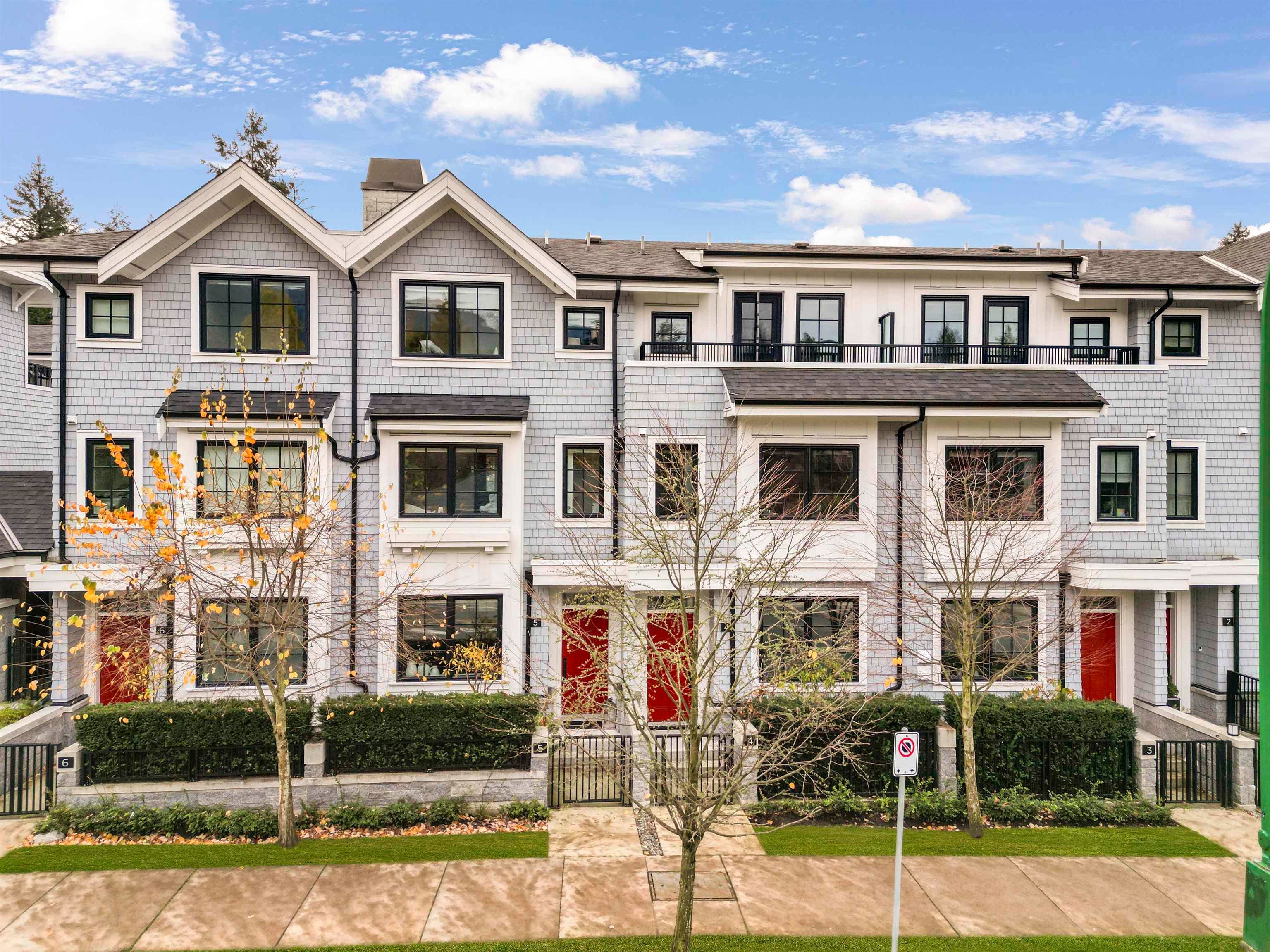 5 - 1133 Ridgewood Drive, North Vancouver
