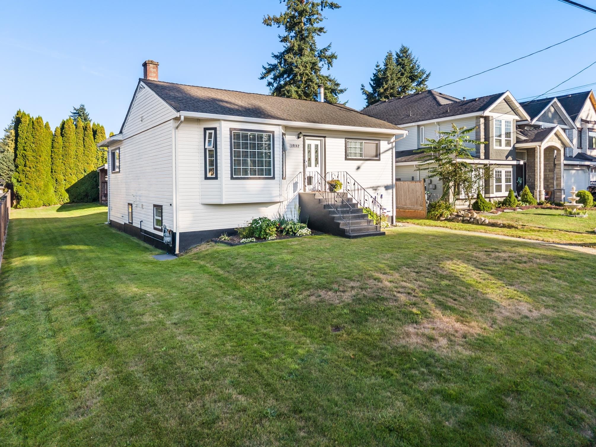 10142 128a Street, Surrey, V3T 3E6 — photo 3