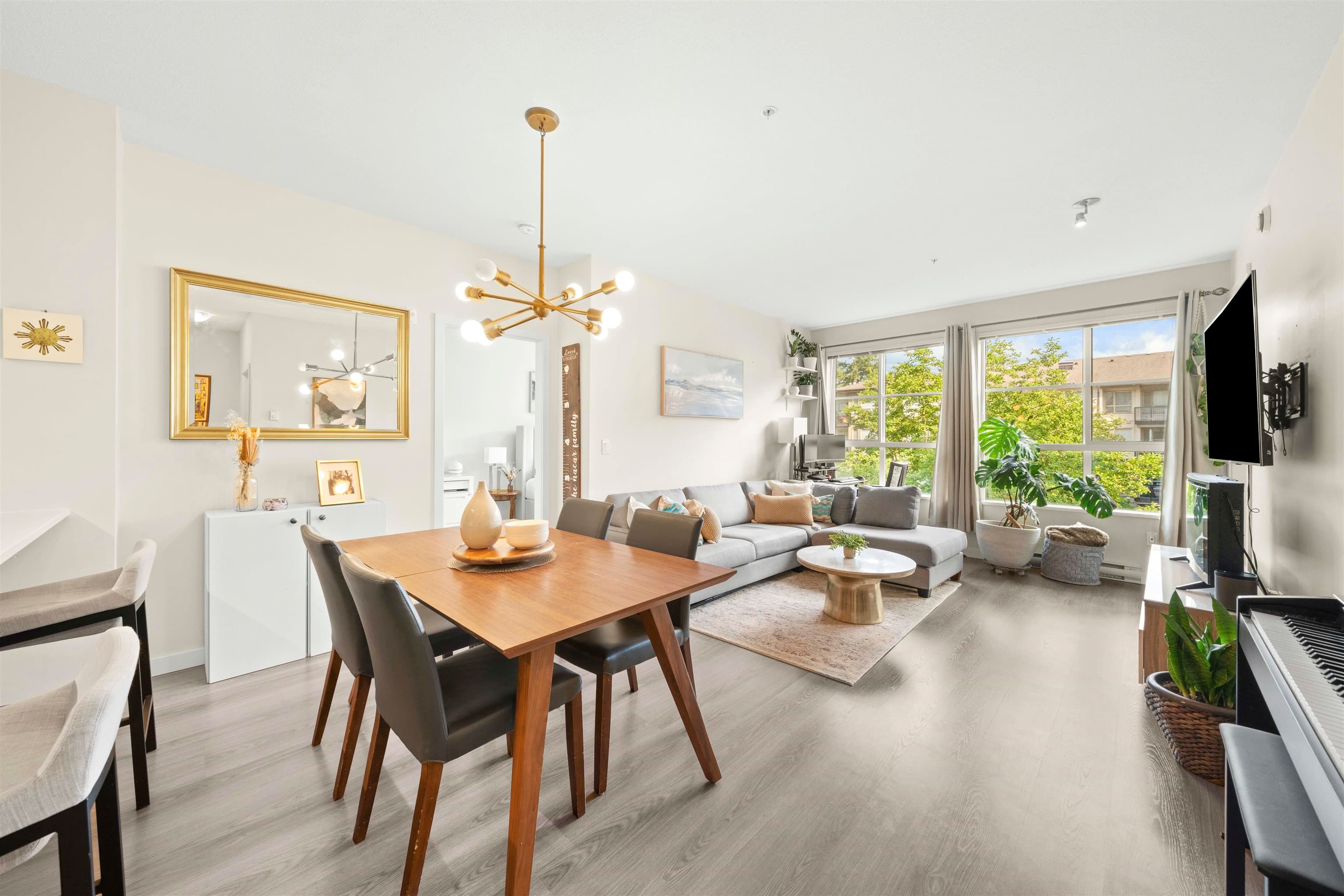 306 - 1152 Windsor Mews, Coquitlam — sold