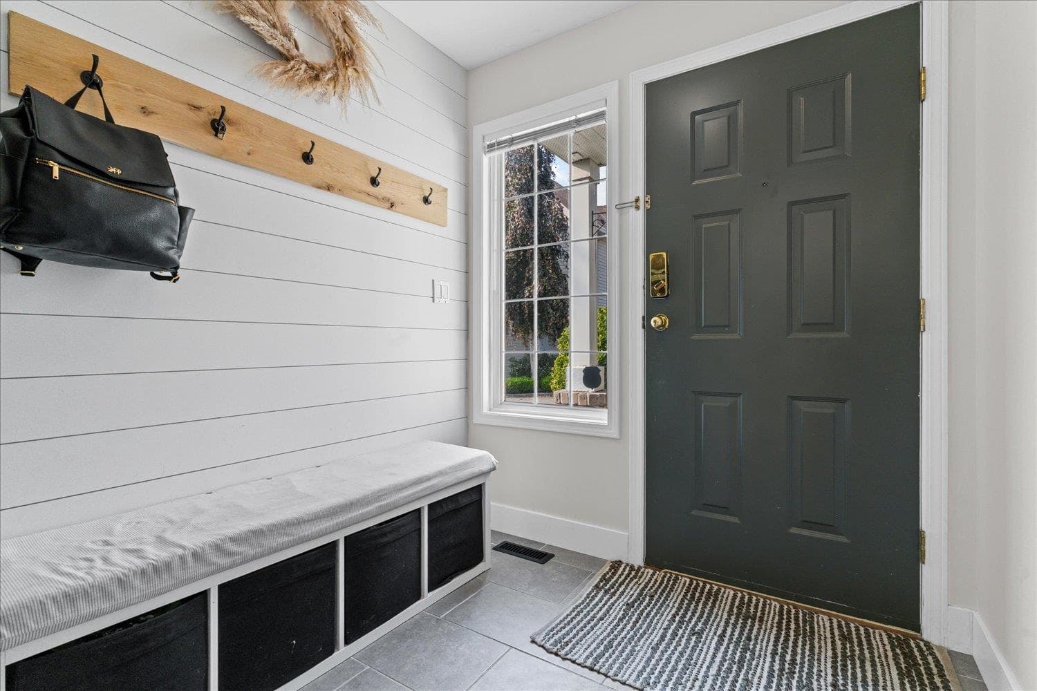 1 - 46277 Cessna Drive, Chilliwack, V2P 1A7 — photo 4