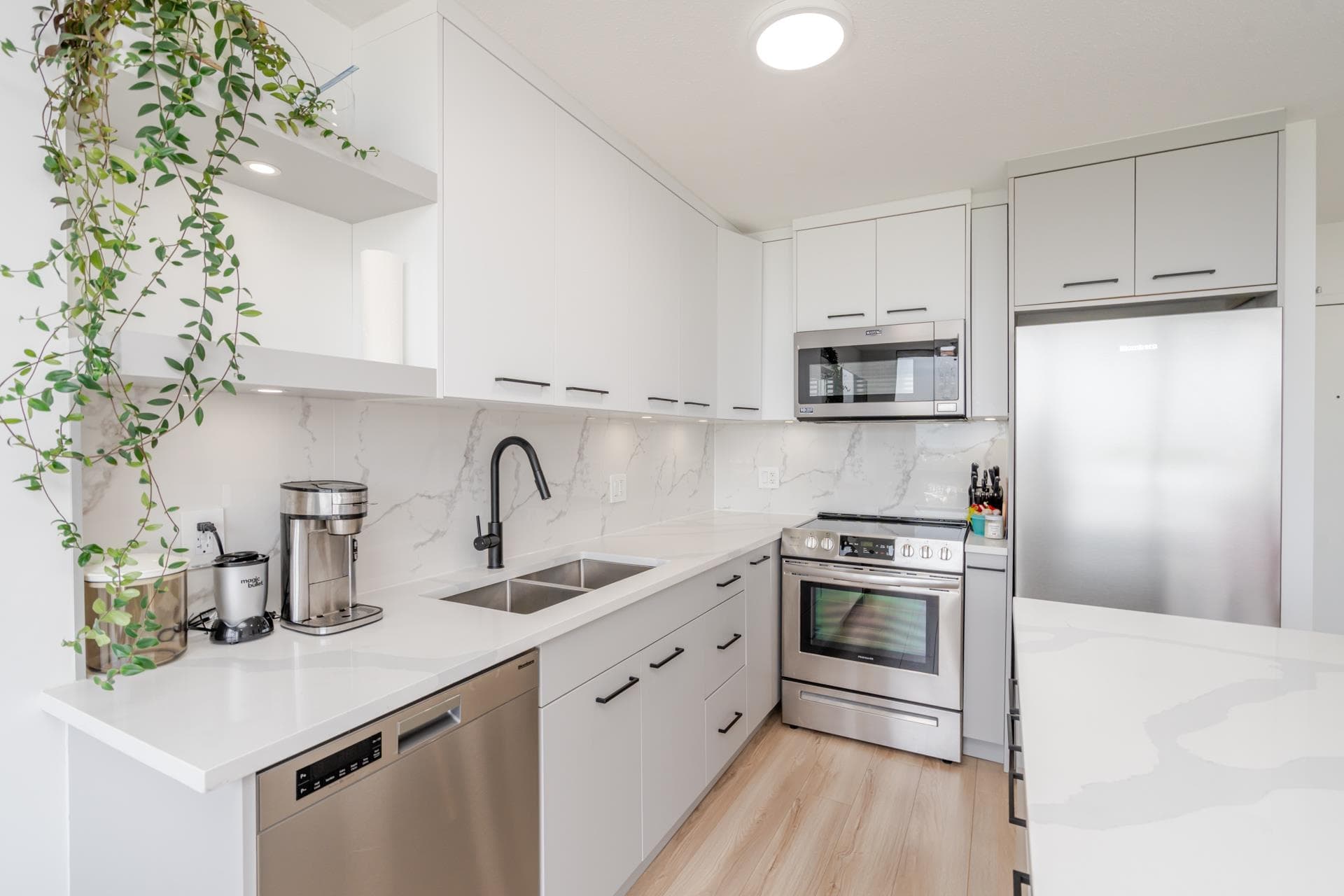 3106 - 13618 100 Avenue, Surrey, V3T 0A8 — photo 4