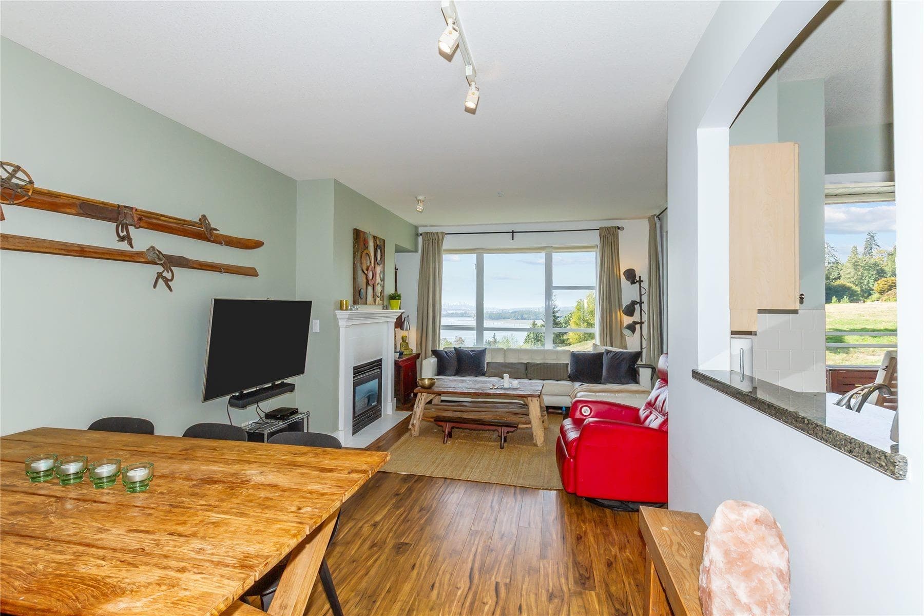 302 - 3608 Deercrest Drive, North Vancouver, V7G 2S8 — photo 3