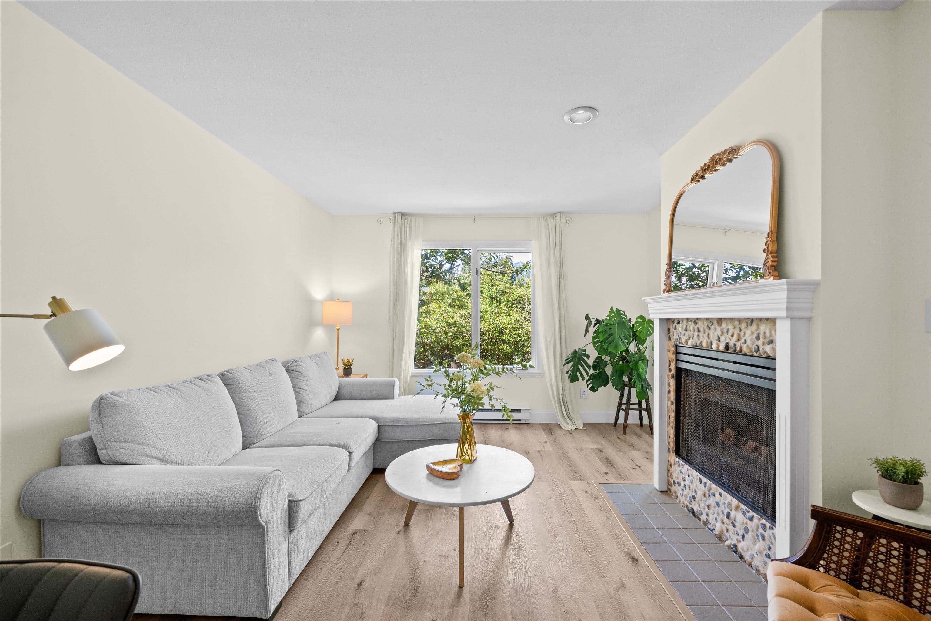 204 - 1528 Bowser Avenue, North Vancouver, V7P 2Y3 — photo 5