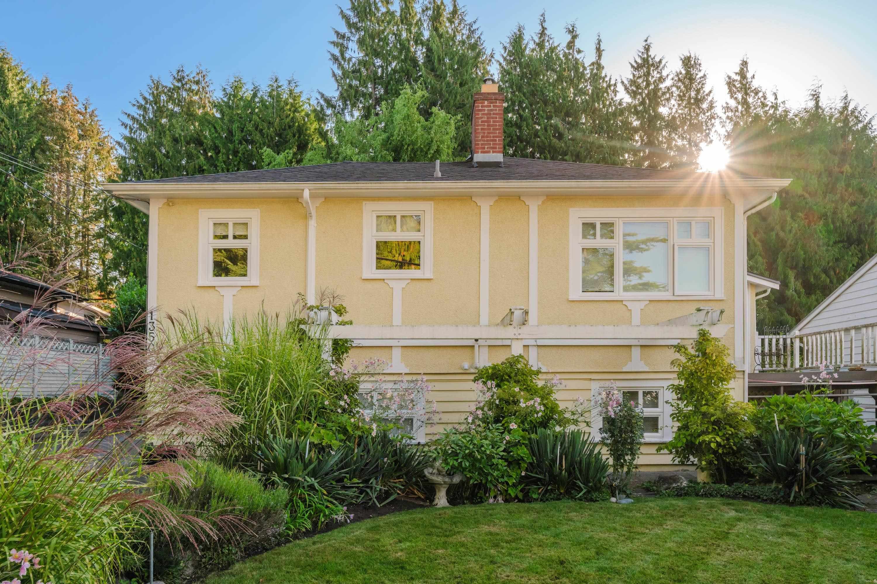 1350 Everall Street, White Rock — sold