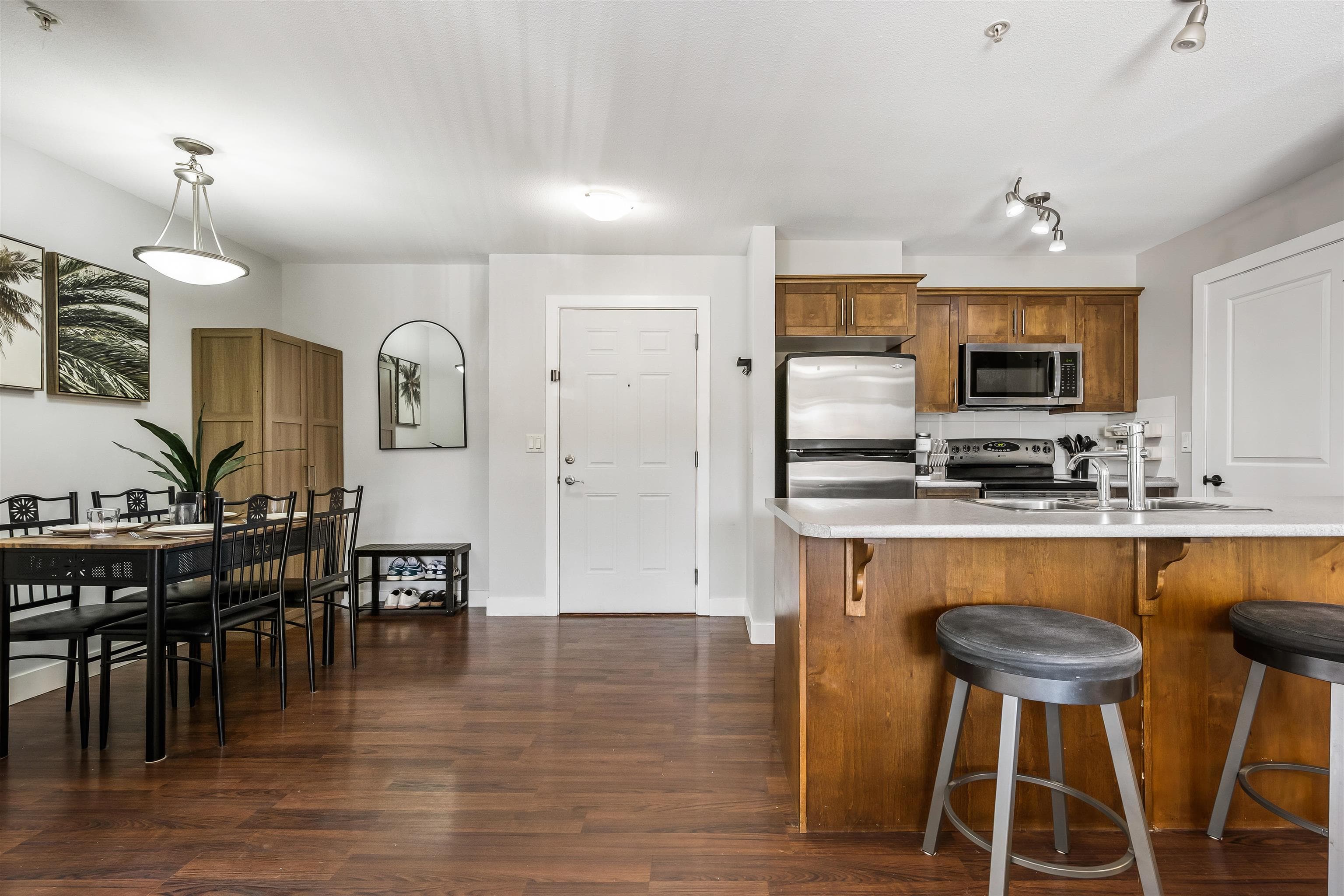 217 - 46150 Bole Avenue, Chilliwack, V2P 0B7 — photo 2